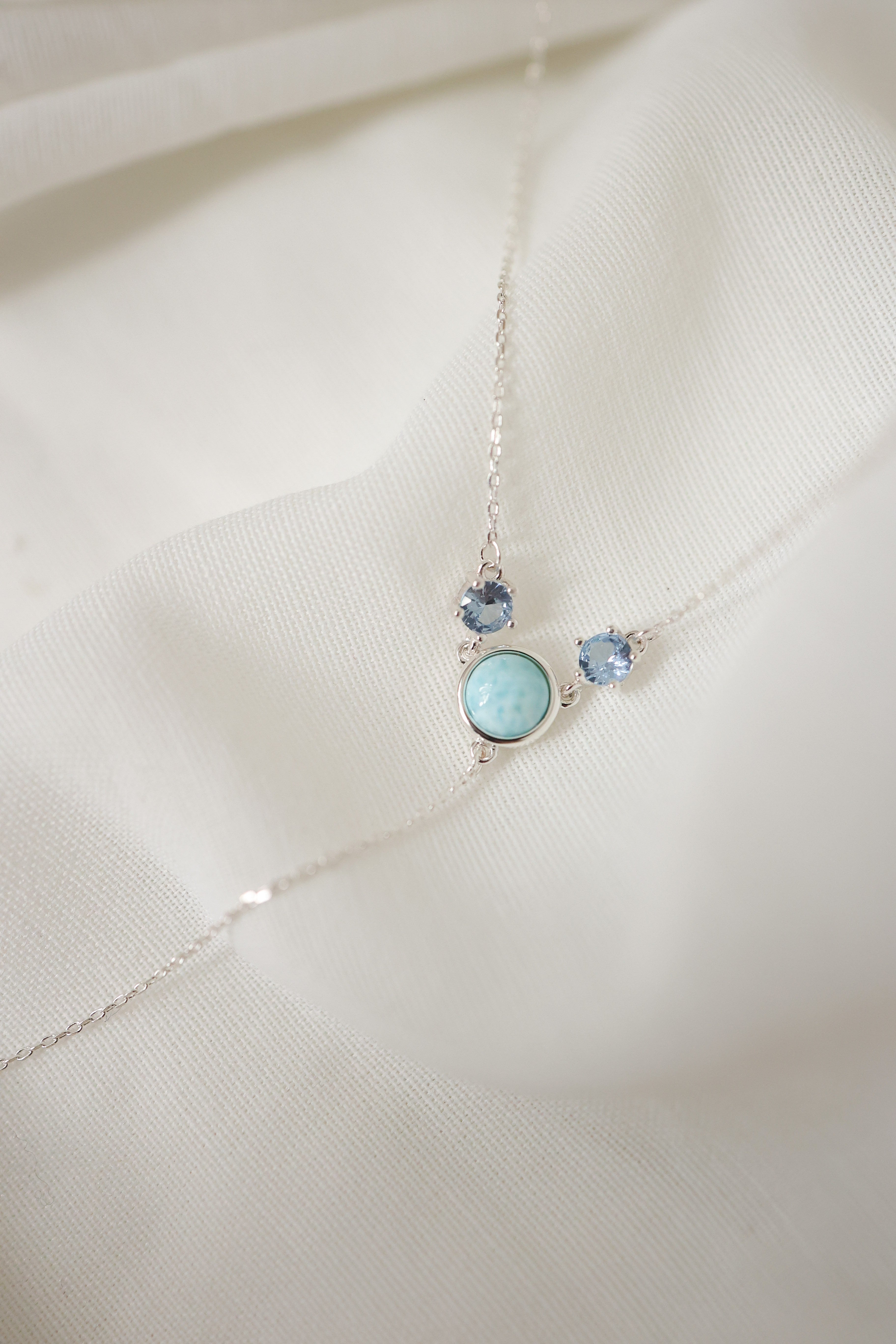 LARIMAR TOPAZ ELEGANT SILVER NECKLACE