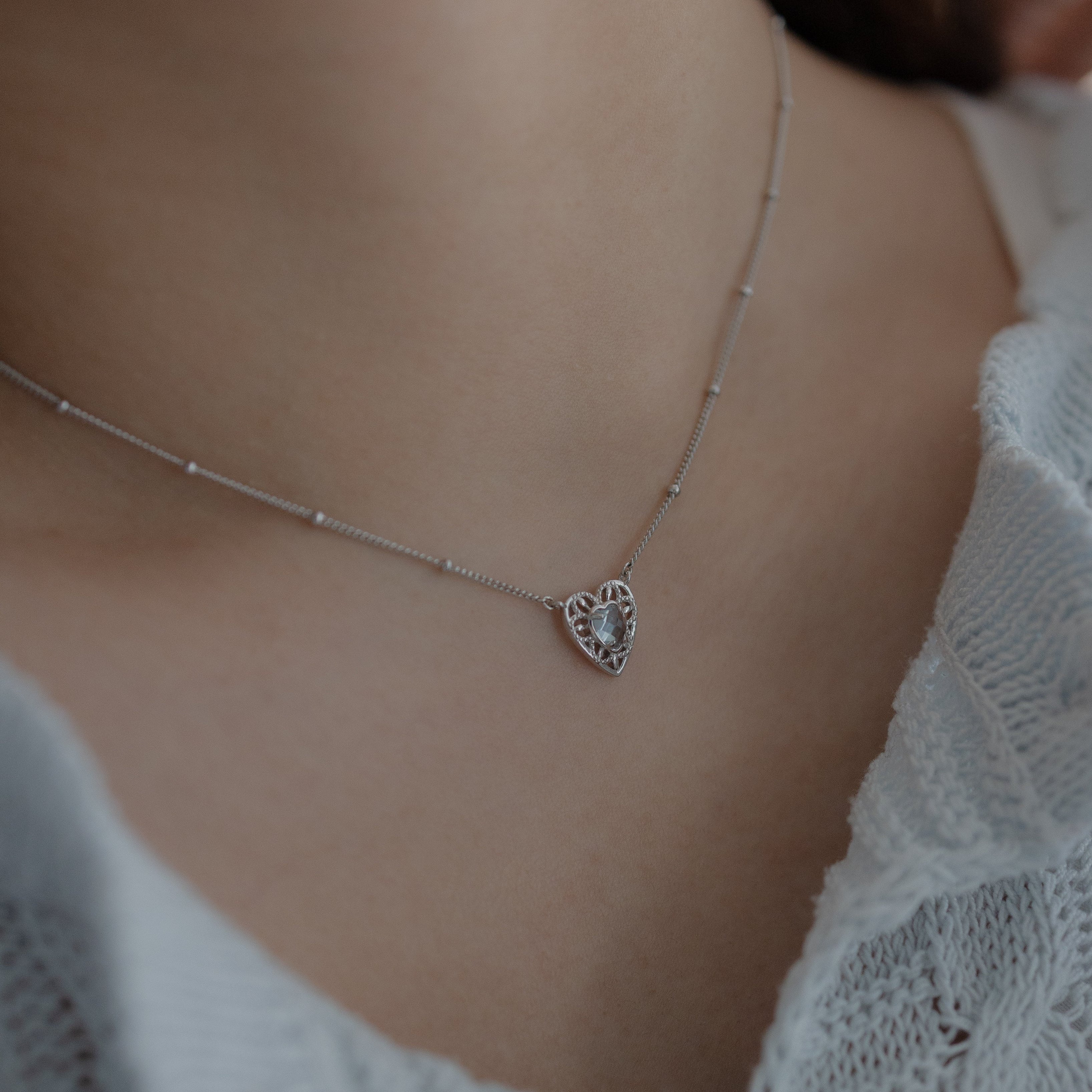 THE AQUA LACE HEART SILVER NECKLACE