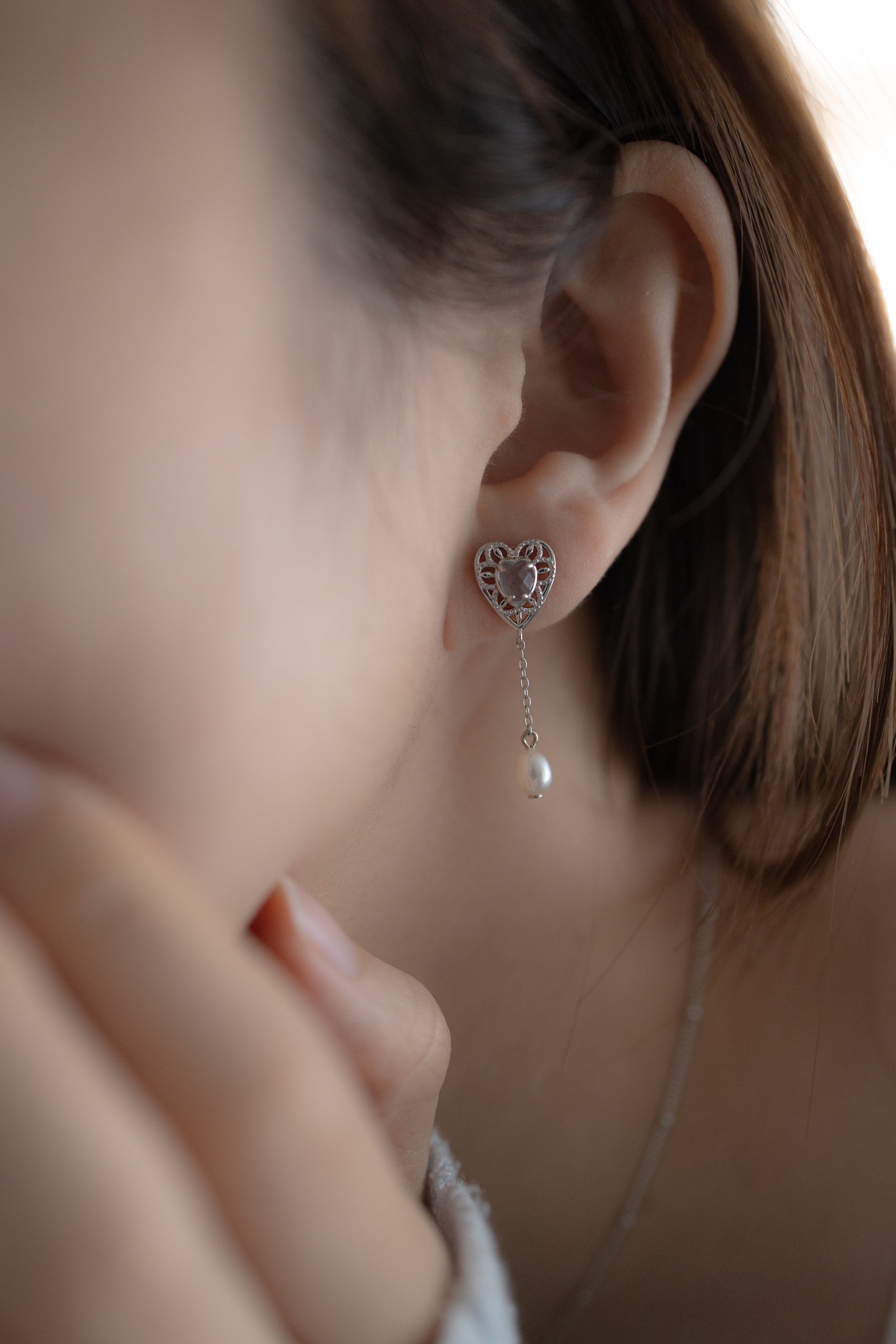 THE AQUA LACE HEART LONG SILVER EARRINGS