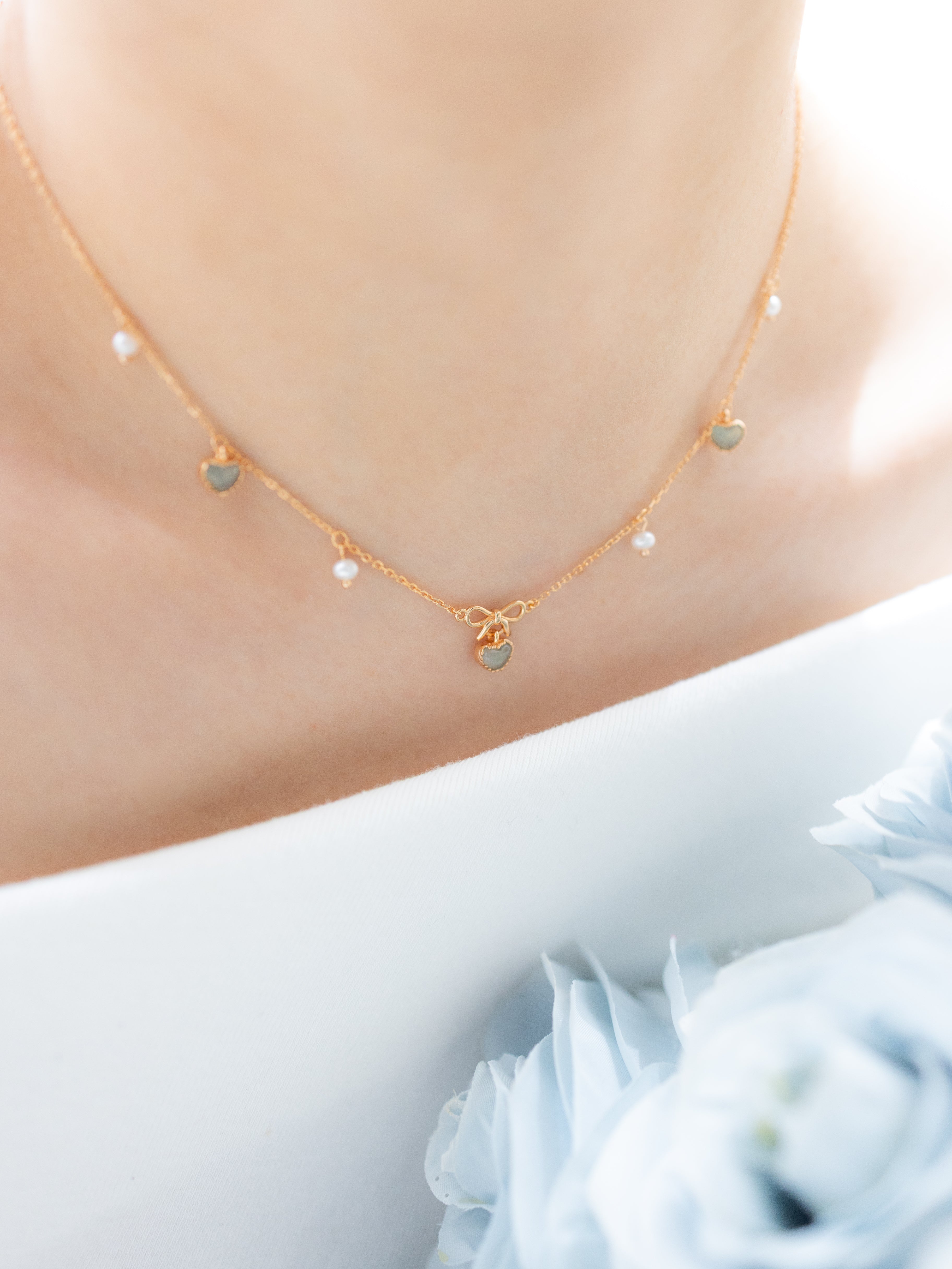 SWEETHEART RIBBON NECKLACE - AQUAMARINE