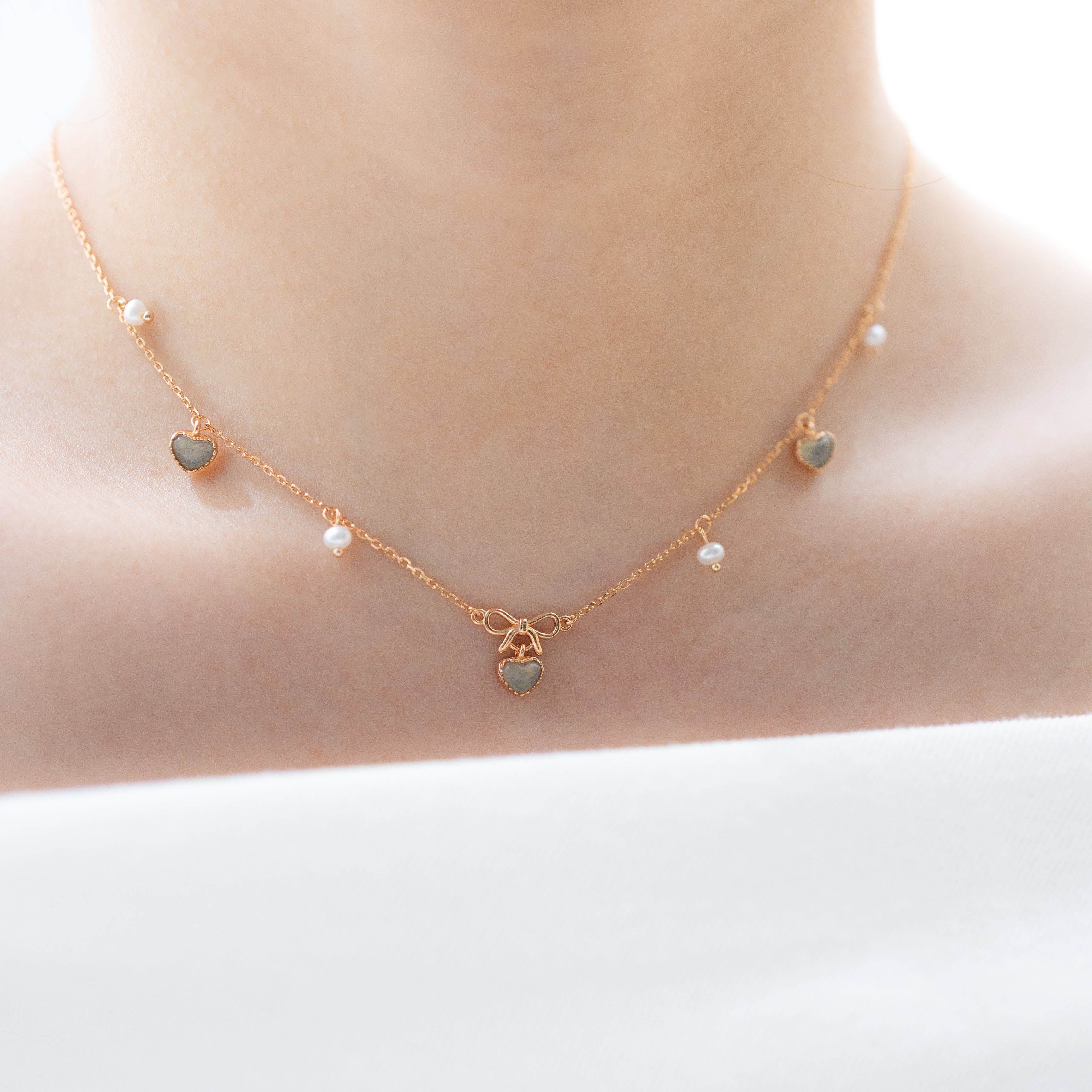 SWEETHEART RIBBON NECKLACE - AQUAMARINE