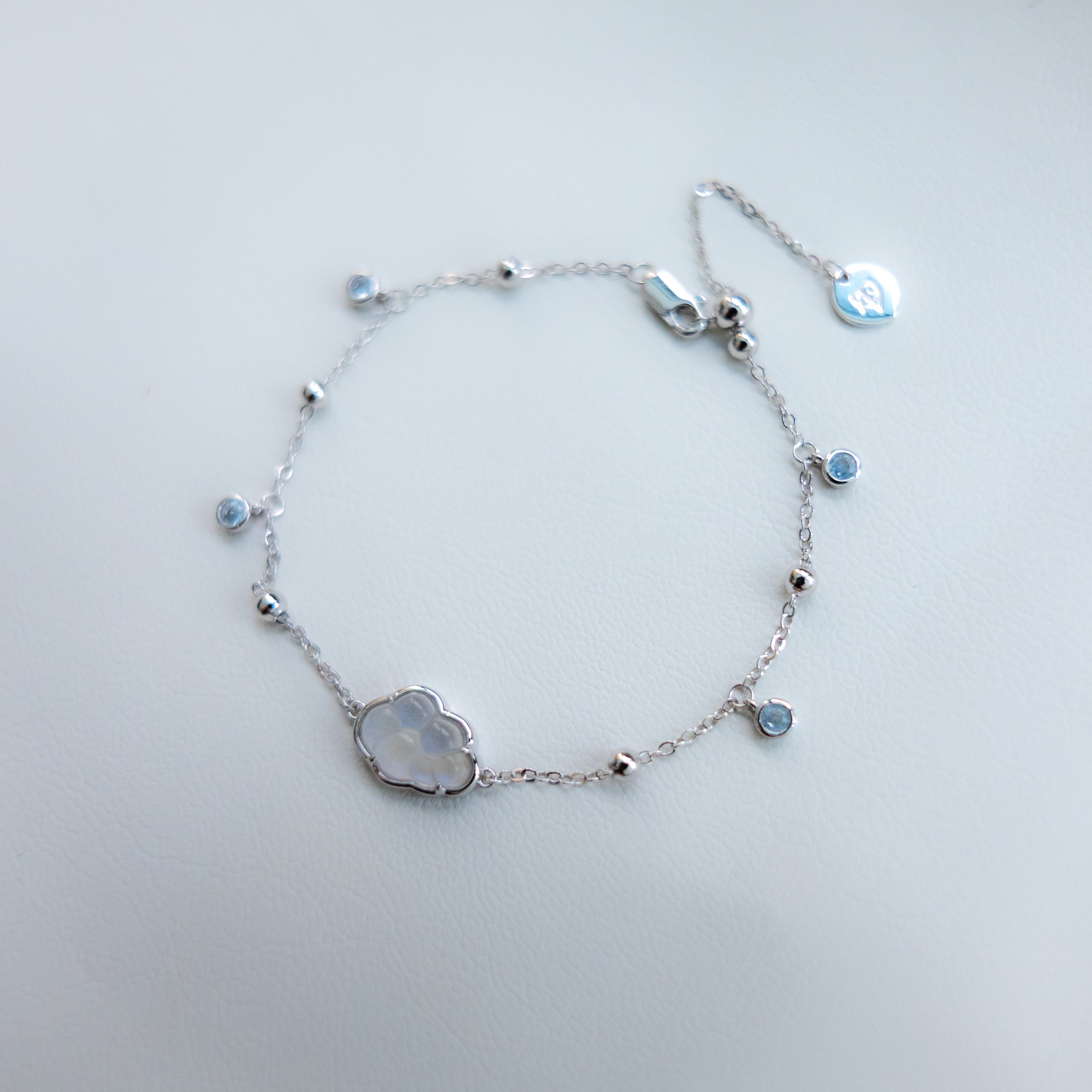 BUBBLE CLOUD SILVER BRACELET - MOONSTONE