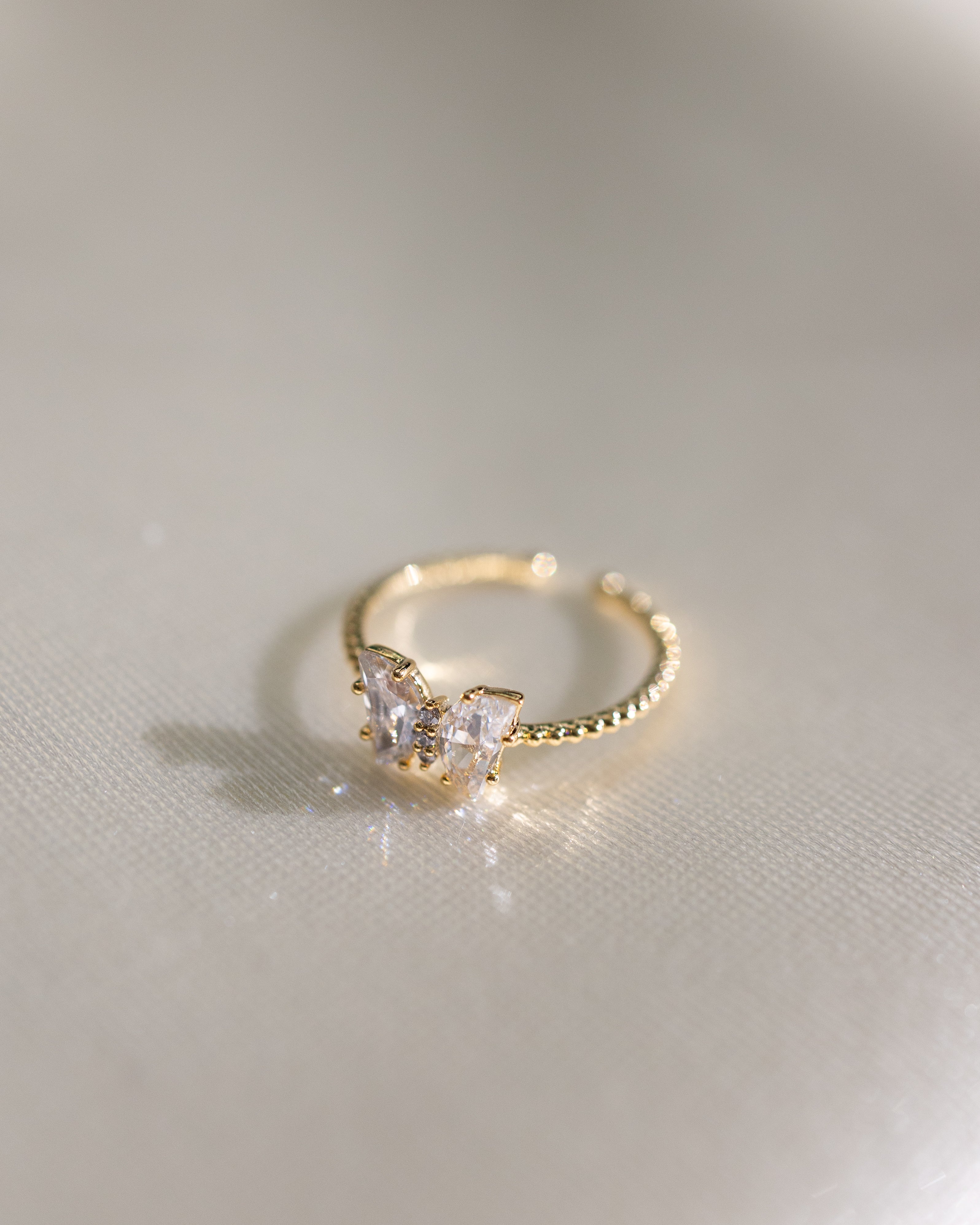 BUTTERFLY ADJUSTABLE RING