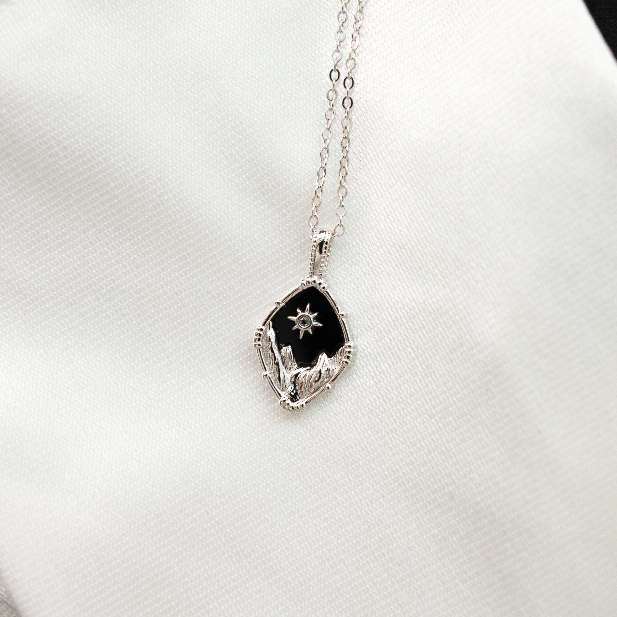 LUMINOUS JOURNEY SILVER NECKLACES - OBSIDIAN