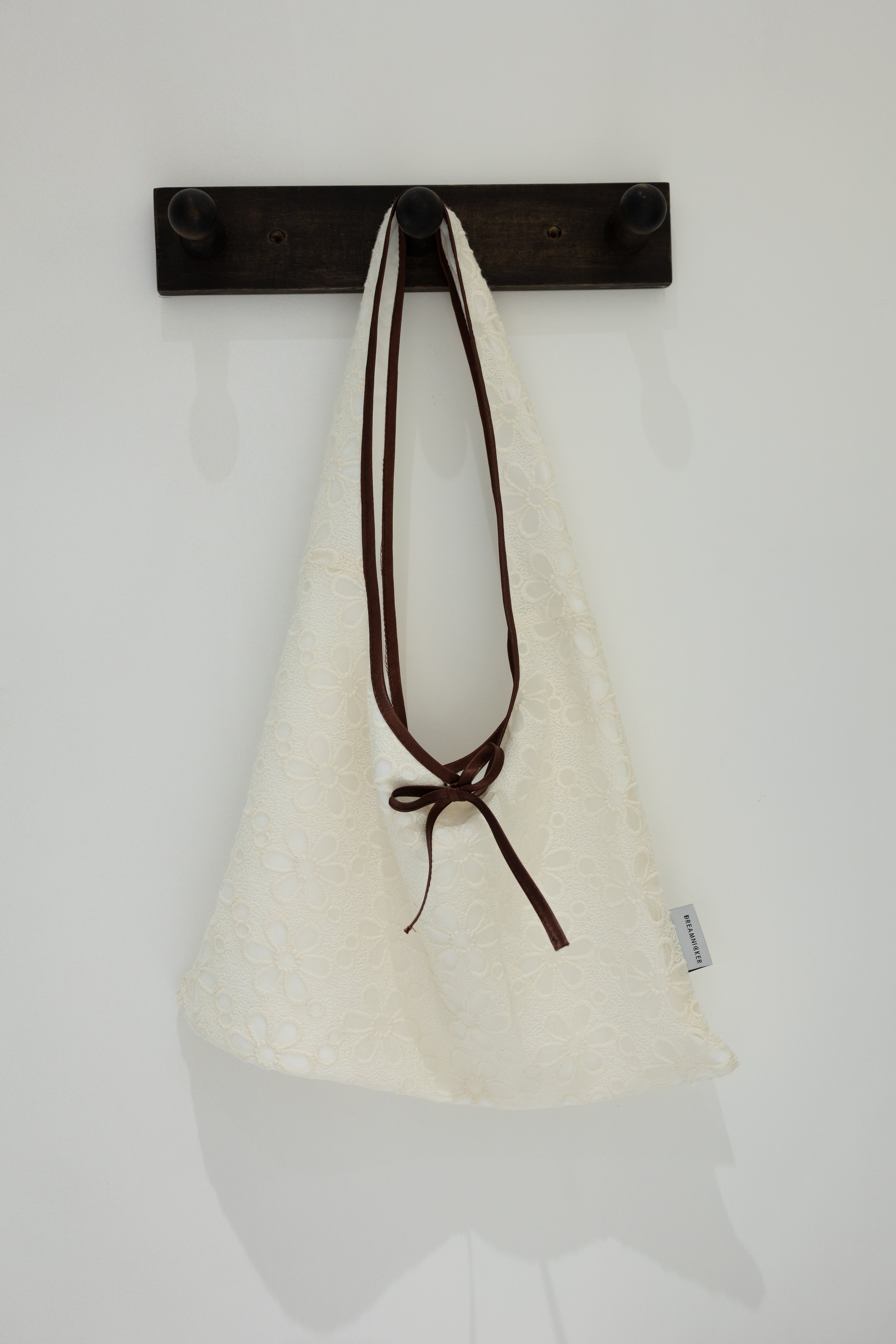 HANDMADE LACE SHOPPING BAG - BLACK