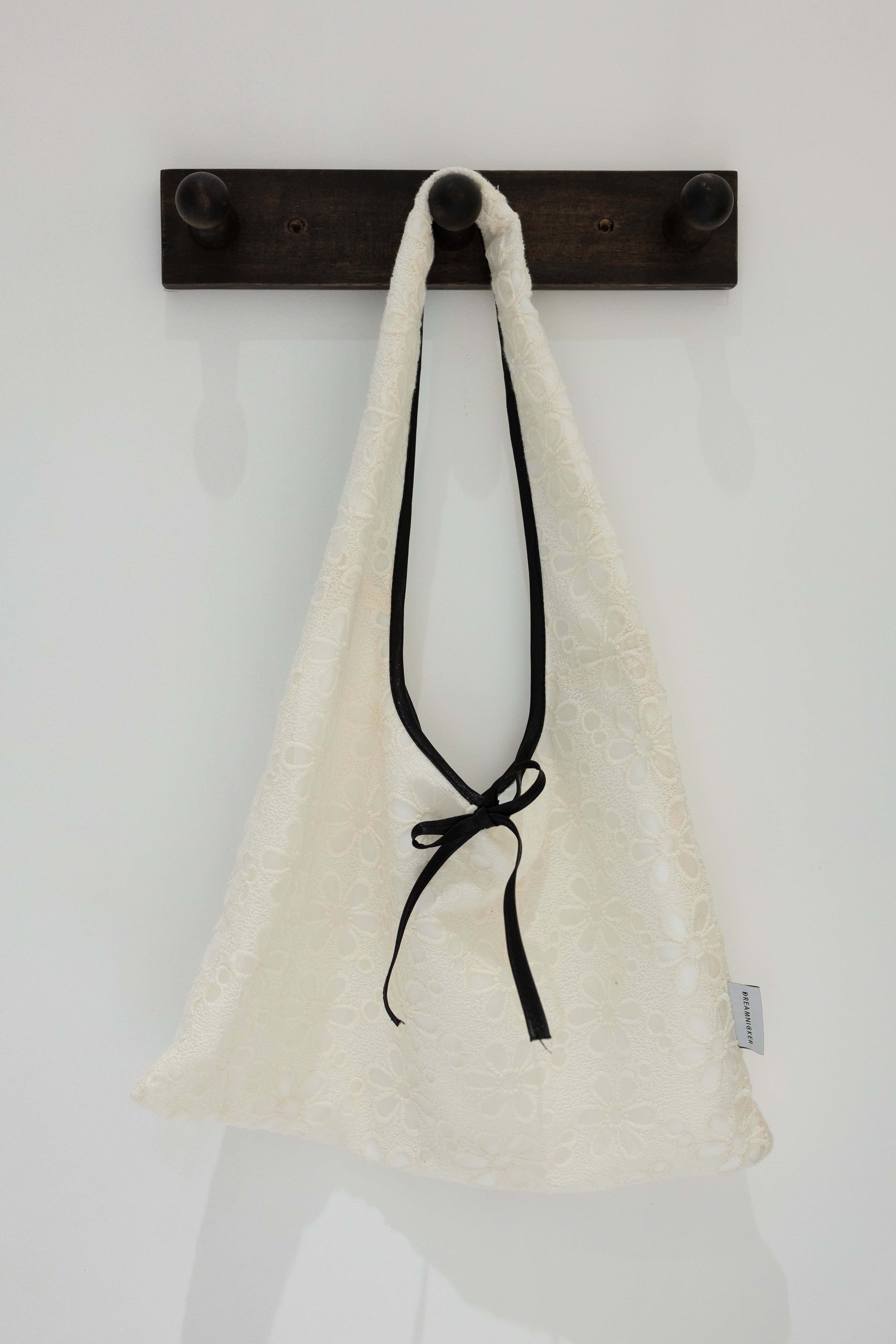 HANDMADE LACE SHOPPING BAG - BLACK
