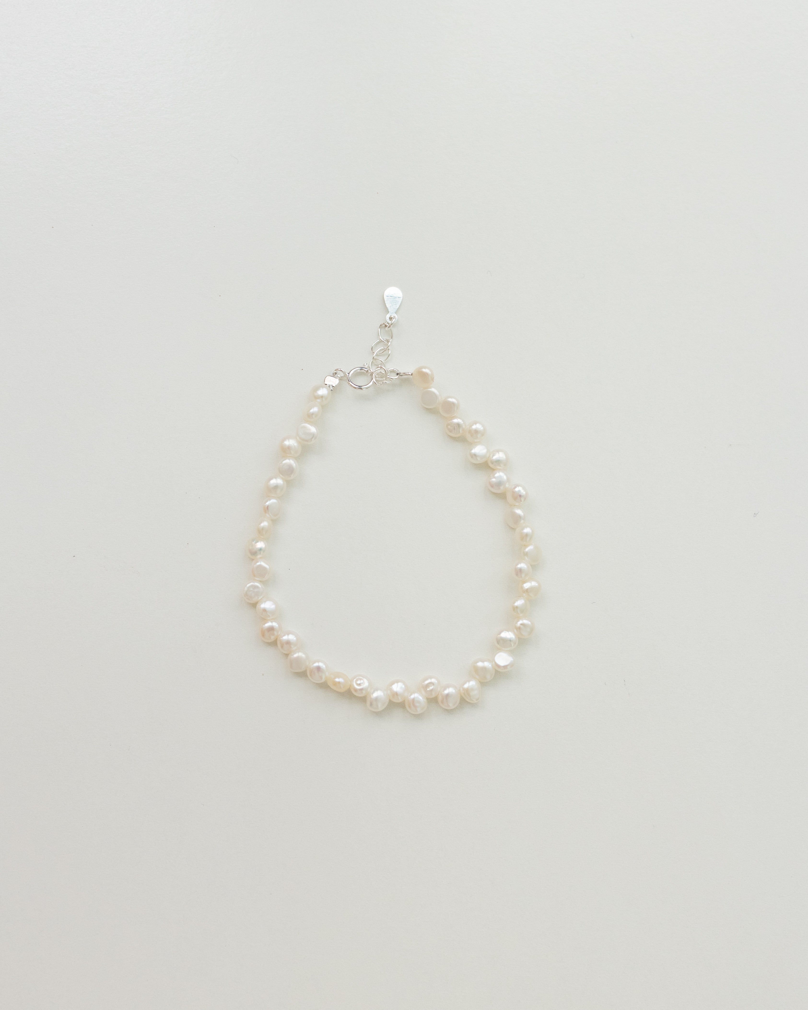 RAIN DROPS SILVER BRACELET - PEARLS
