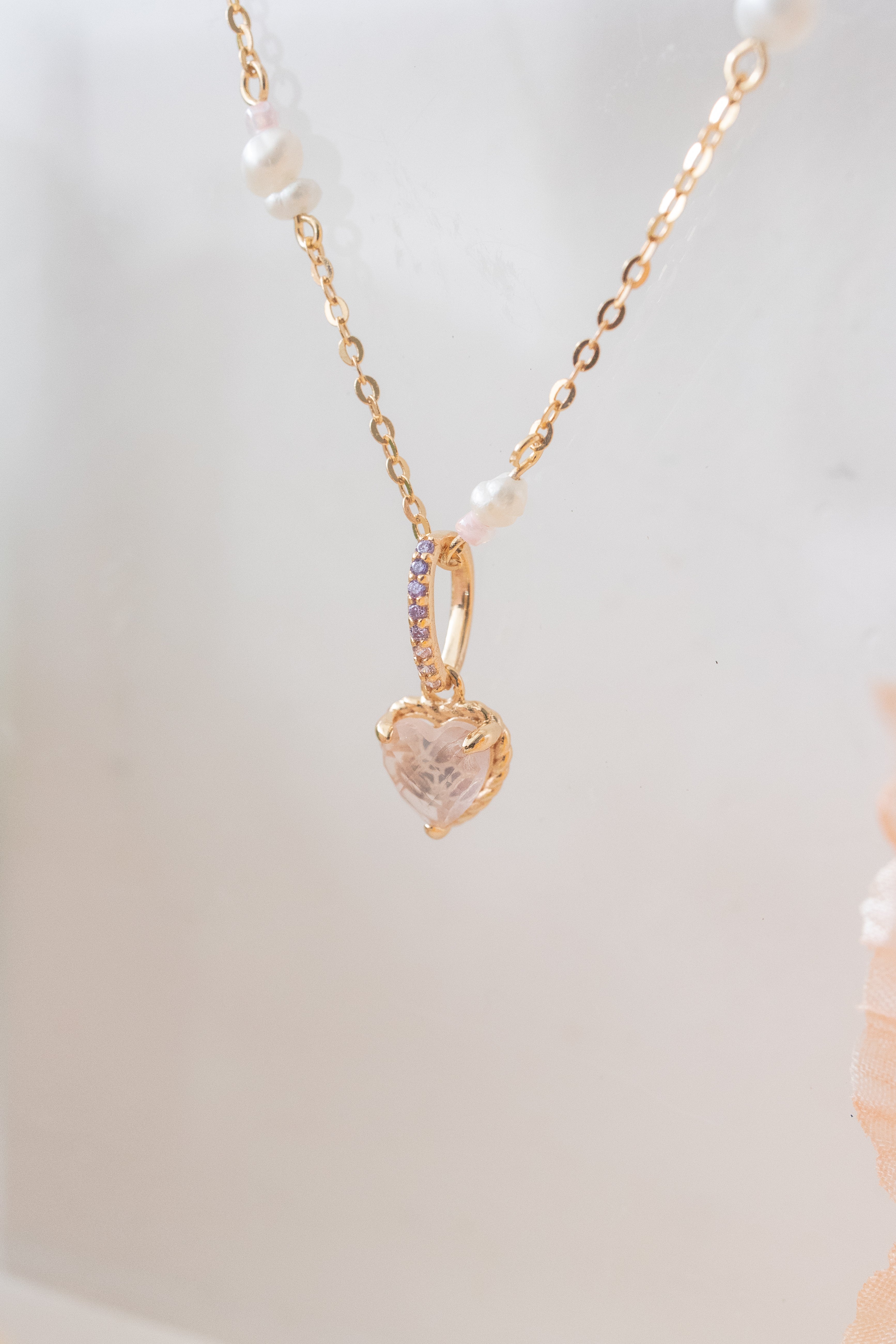 HEARTBEAT BUBBLE NECKLACE - ROSE QUARTZ
