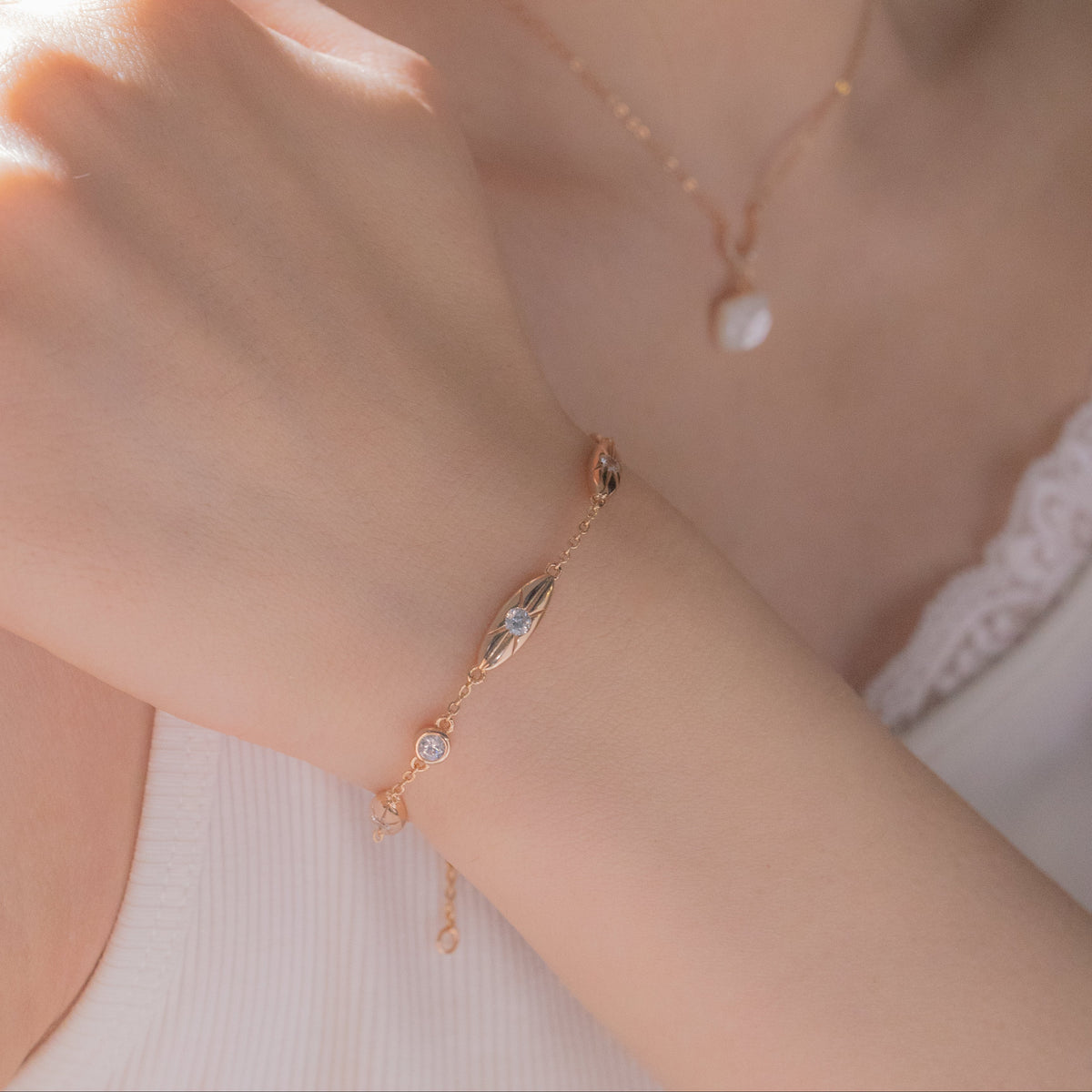 STARRY EYE CHAIN BRACELET