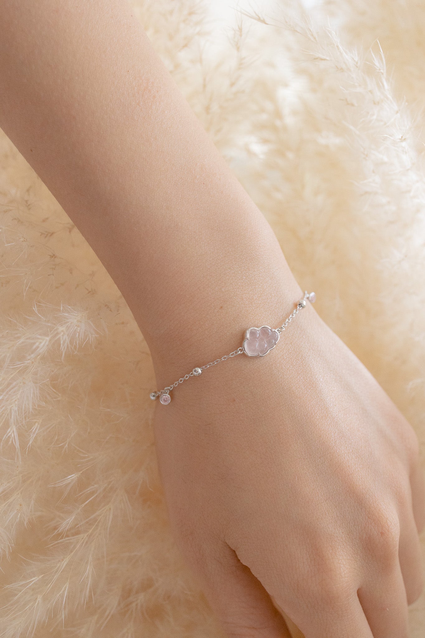 BUBBLE CLOUD SILVER BRACELET - ROSE QUARTZ