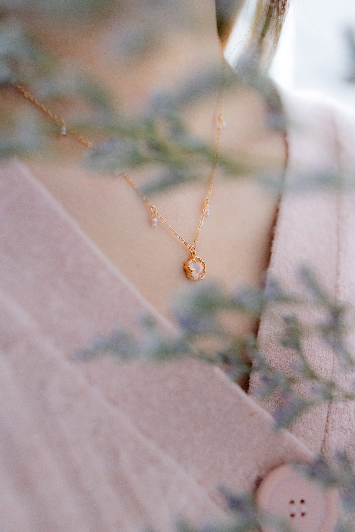 SAKURA BLOSSOM NECKLACE - ROSE QAURTZ