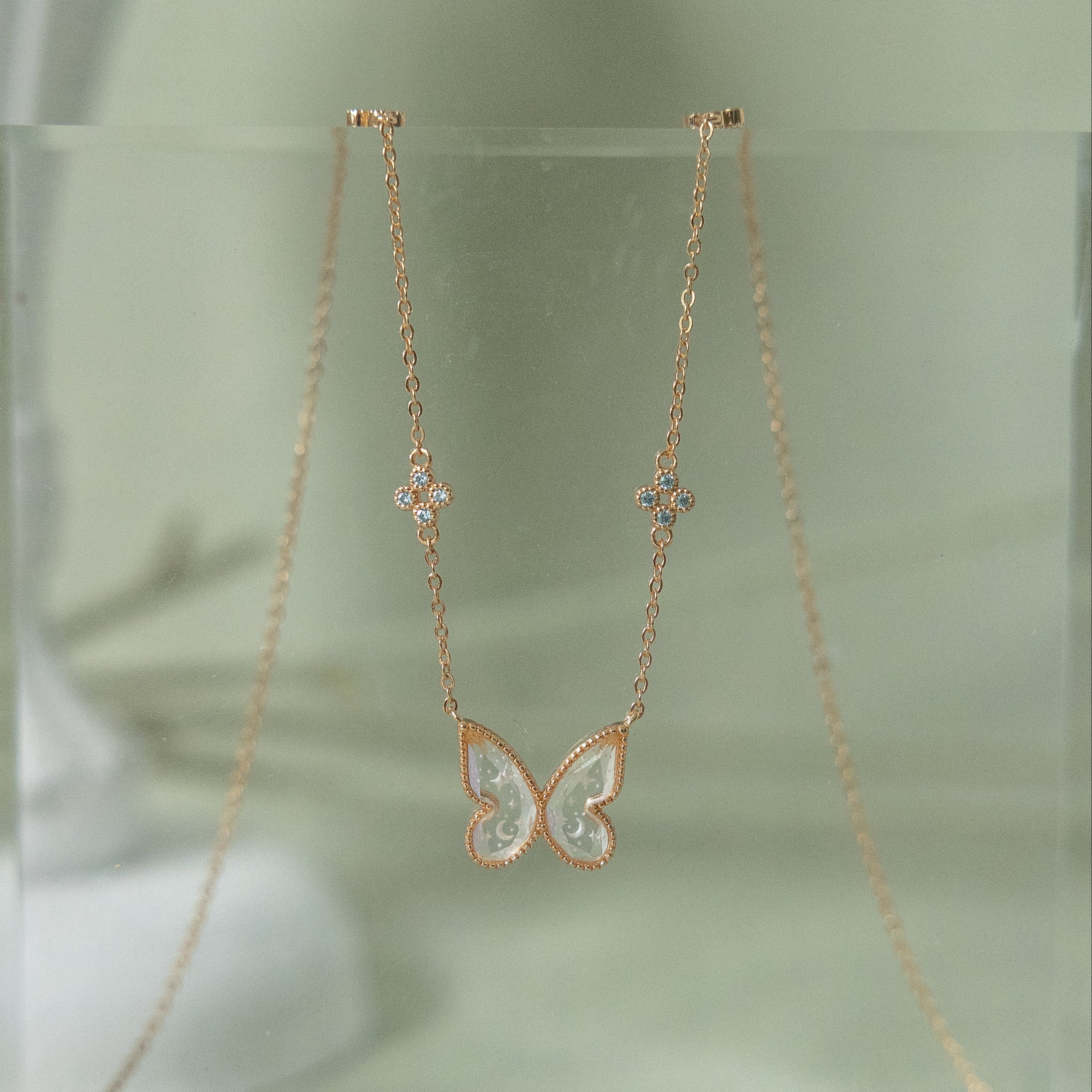 BUTTERFLY GARDEN NECKLACE