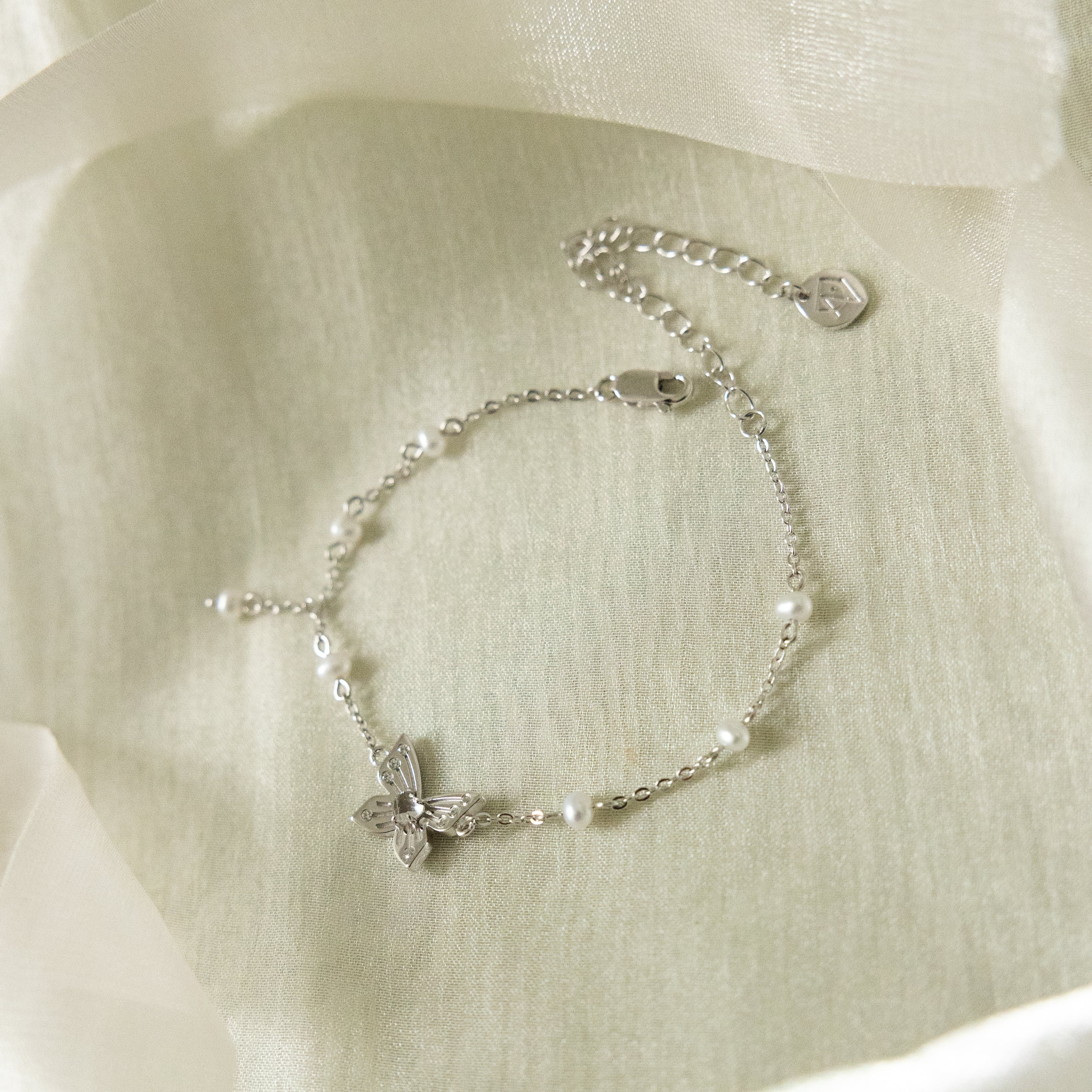 BUTTERFLY GARDEN SILVER BRACELET