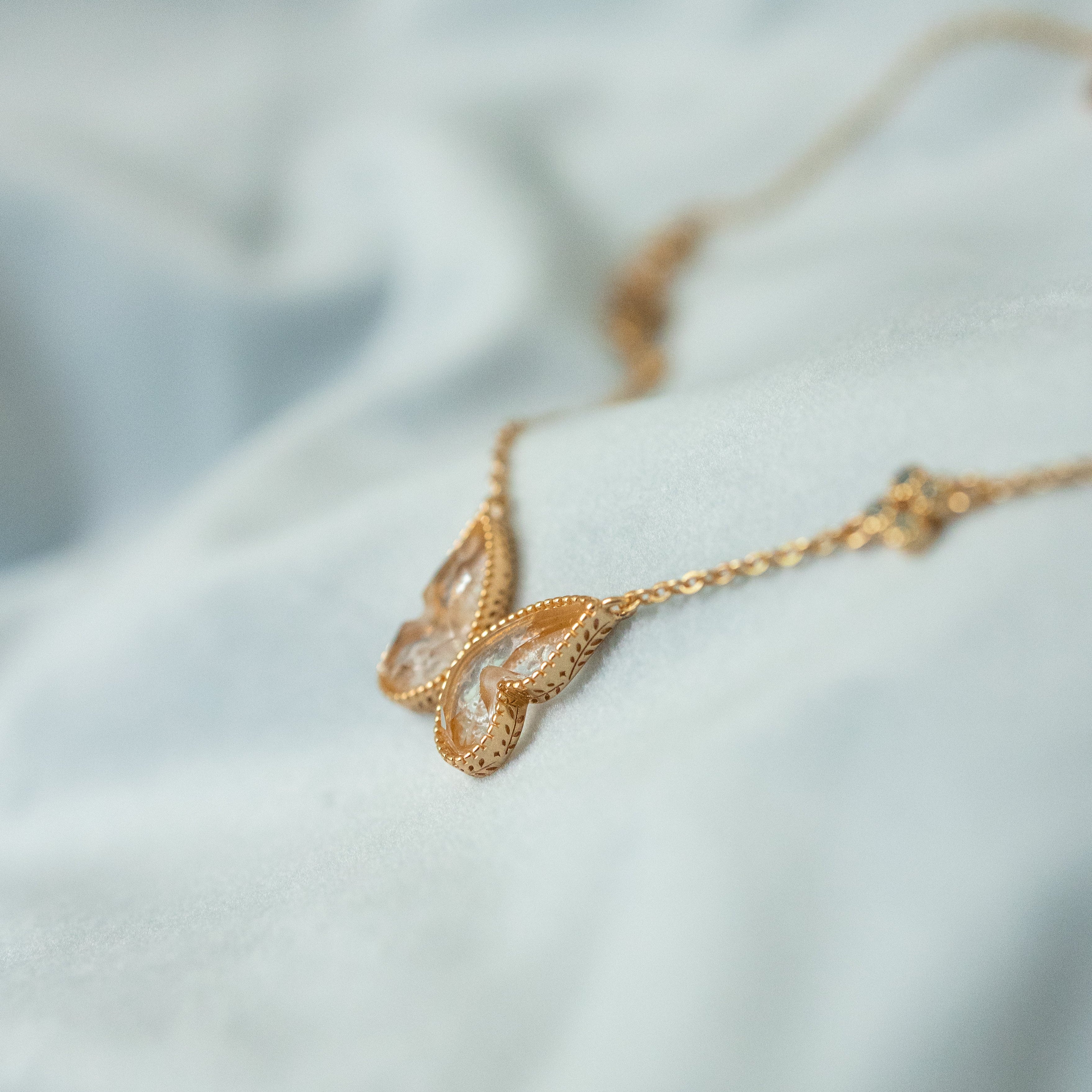 BUTTERFLY GARDEN NECKLACE