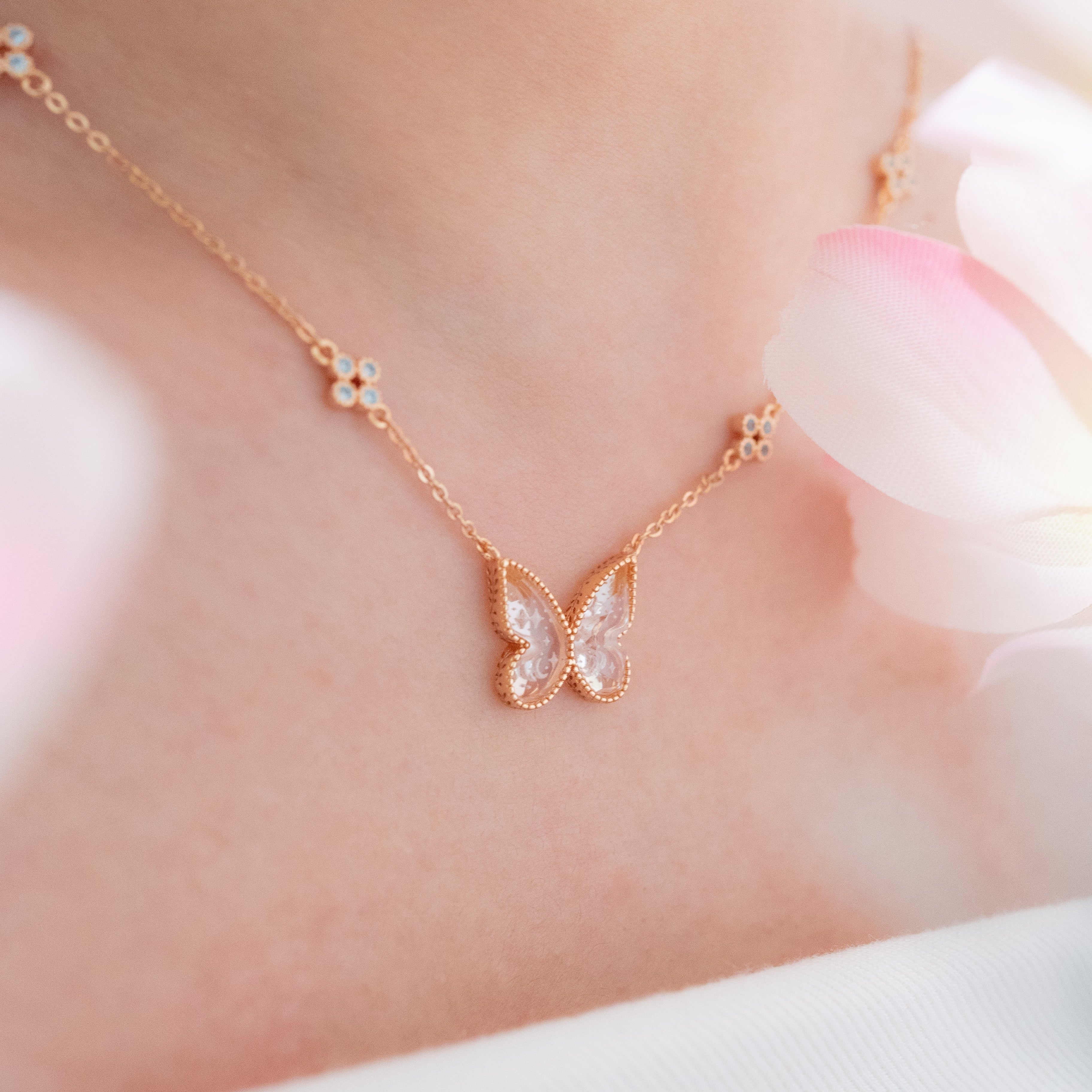 BUTTERFLY GARDEN NECKLACE