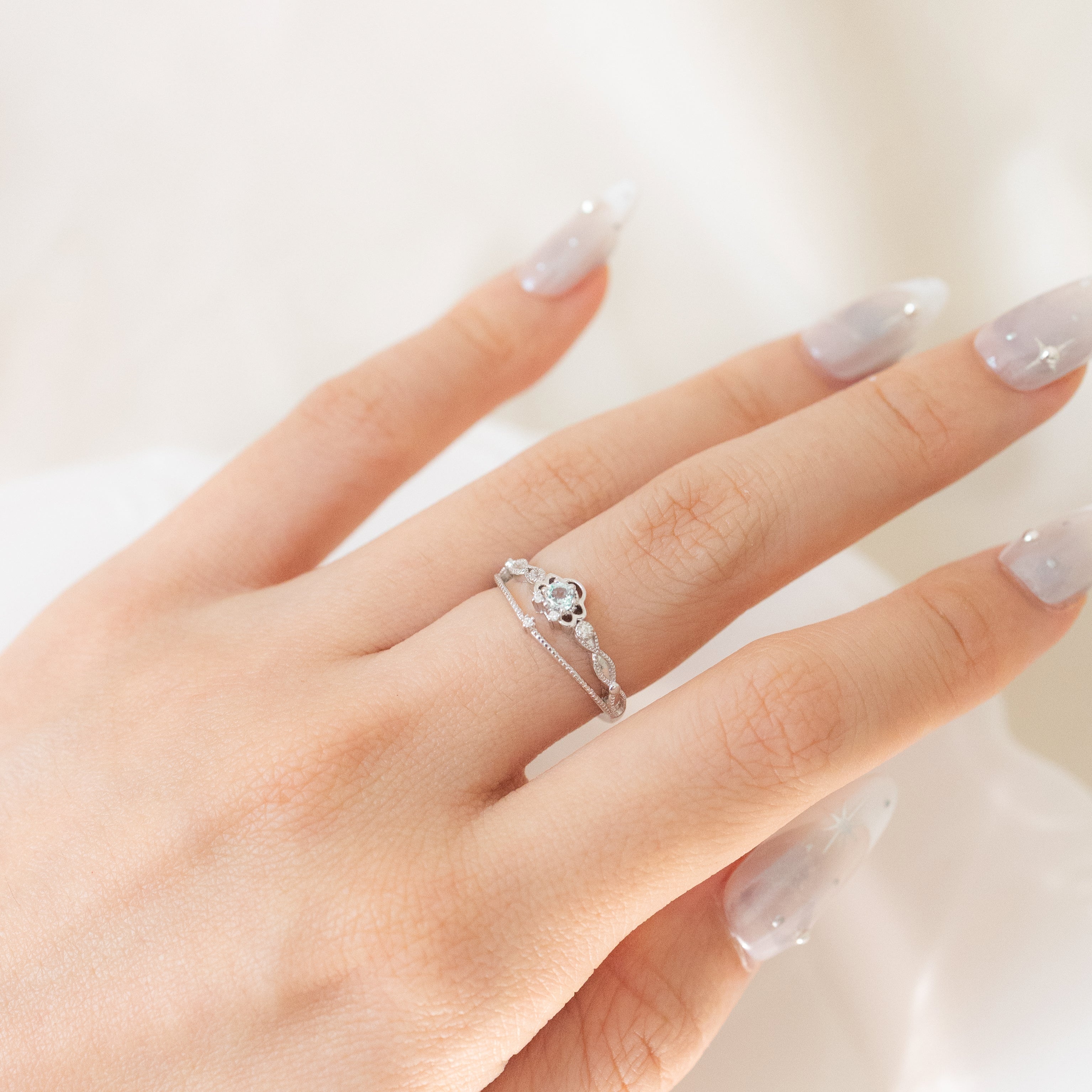 JULIET ADJUSTABLE SILVER RING - TOPAZ