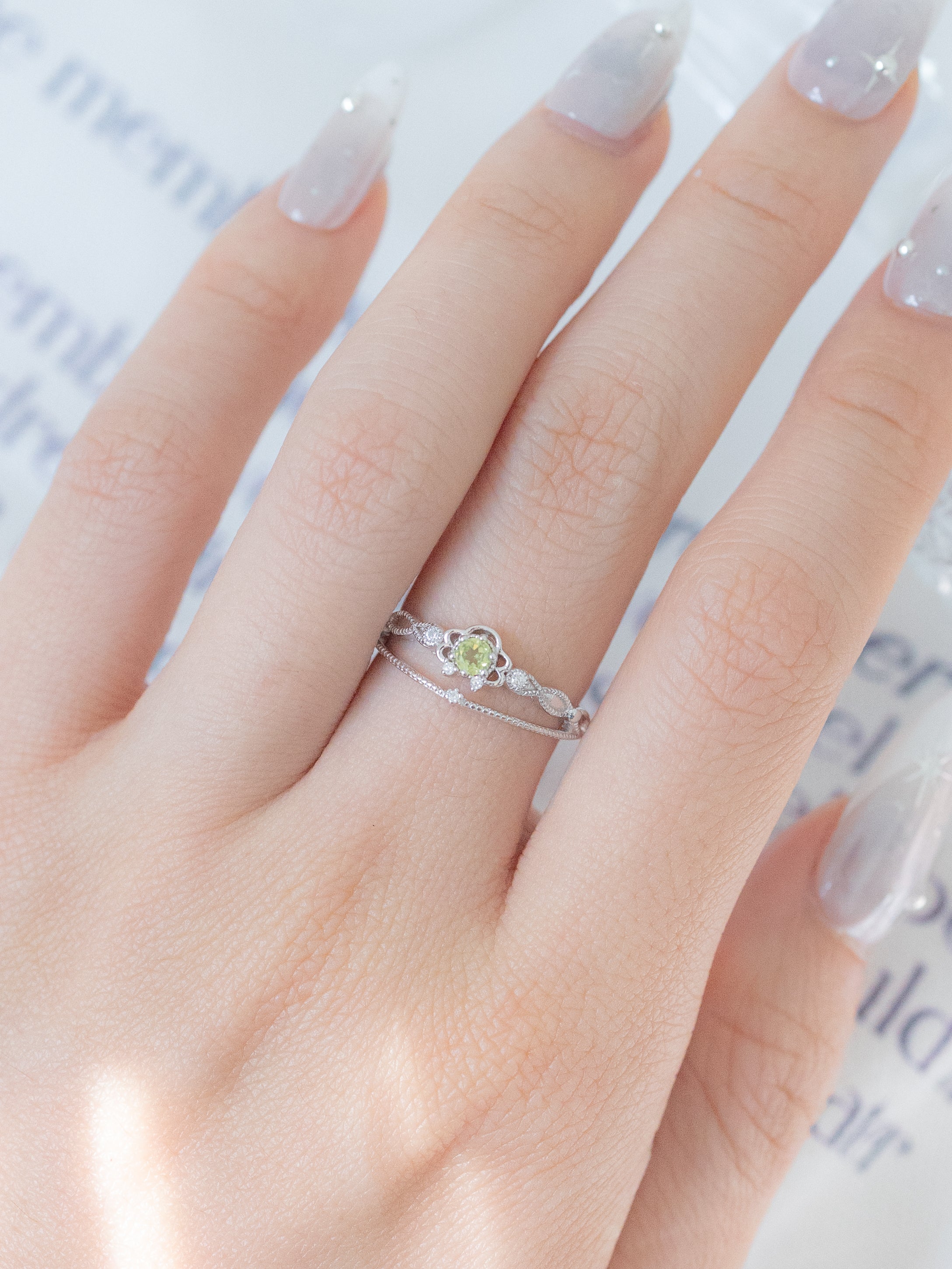 (PRE-ORDER Available on 31th July) JULIET ADJUSTABLE SILVER RING - OLIVINE