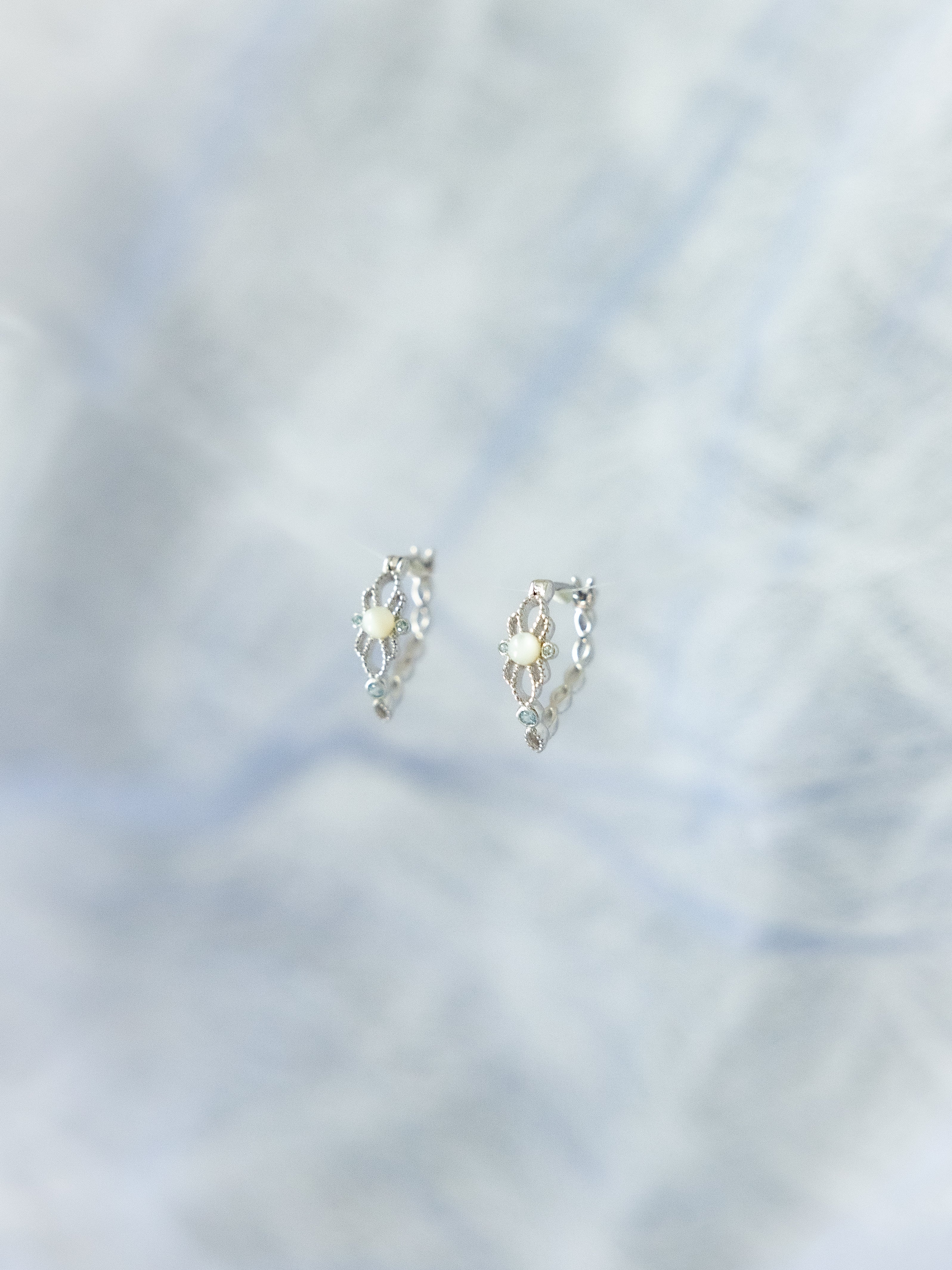 BELLA LACE EAR-HOOP SILVER EARRINGS