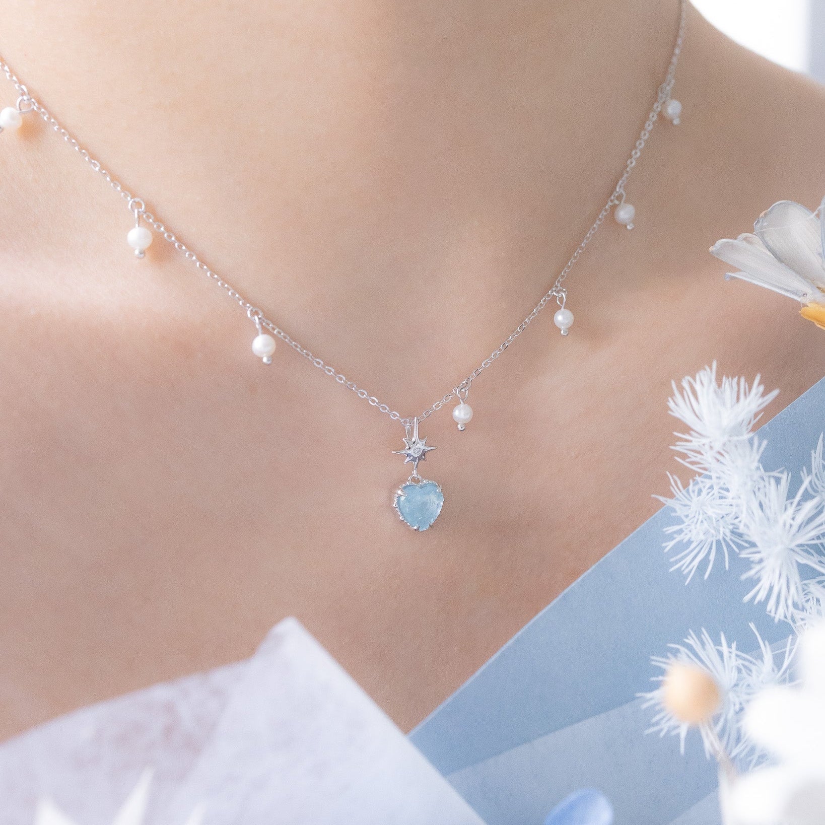 AQUA TWINKLE SILVER NECKLACE - AQUAMARINE & PEARL