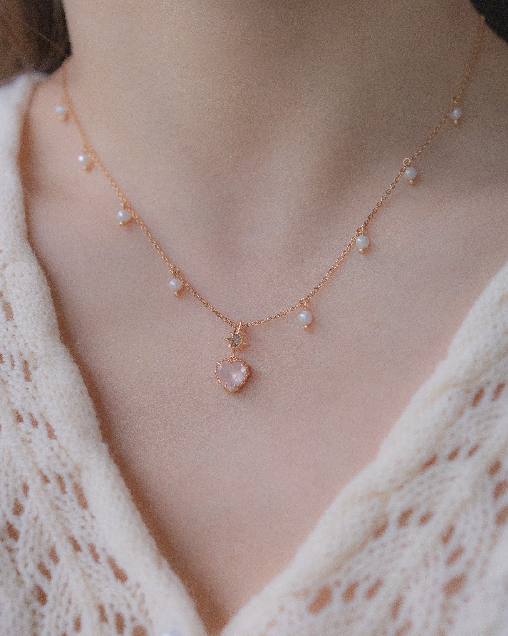 PEACH TWINKLE NECKLACE - ROSE QUARTZ & PEARL