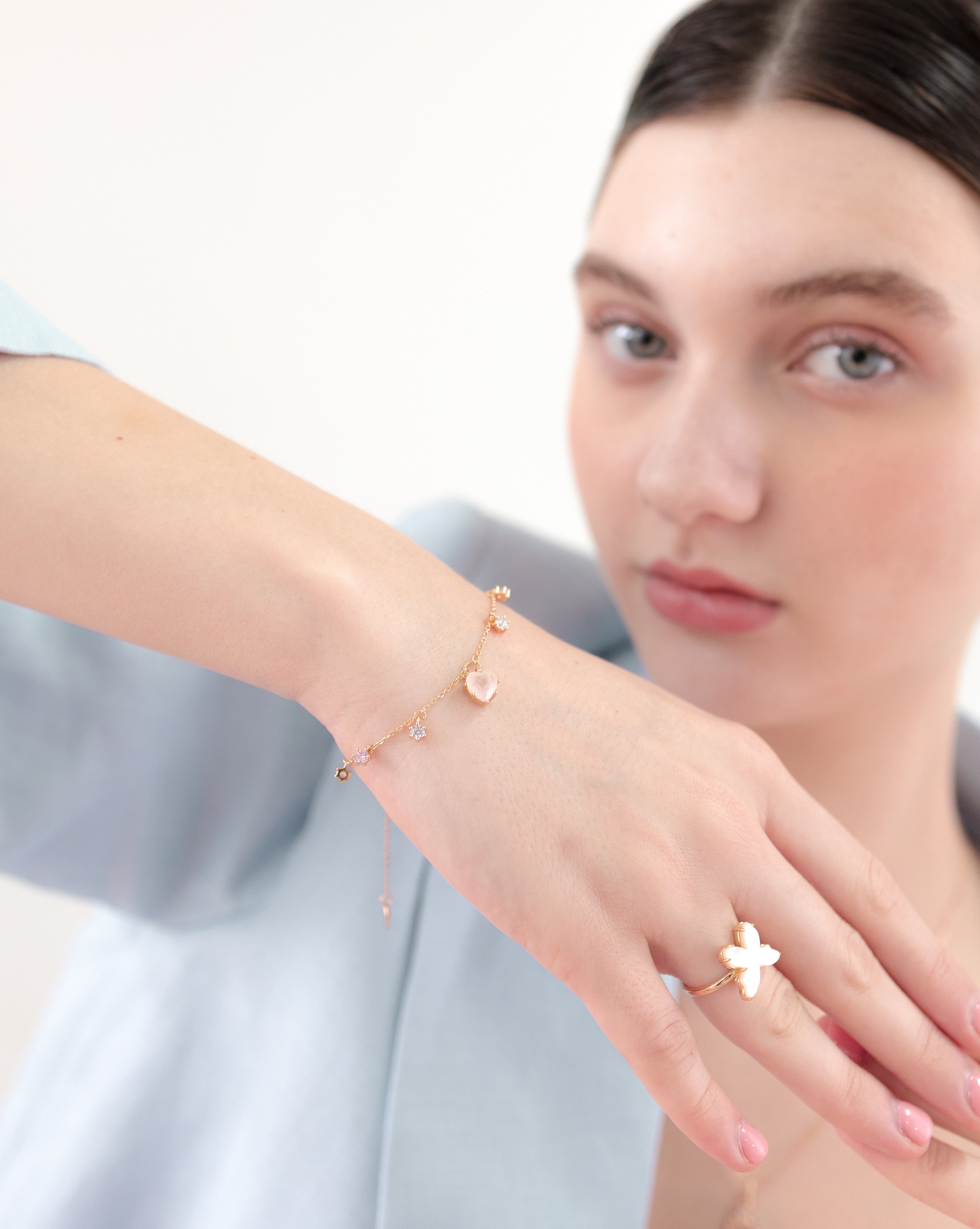 CHARMING WONDERS BRACELET - ROSE QUARTZ