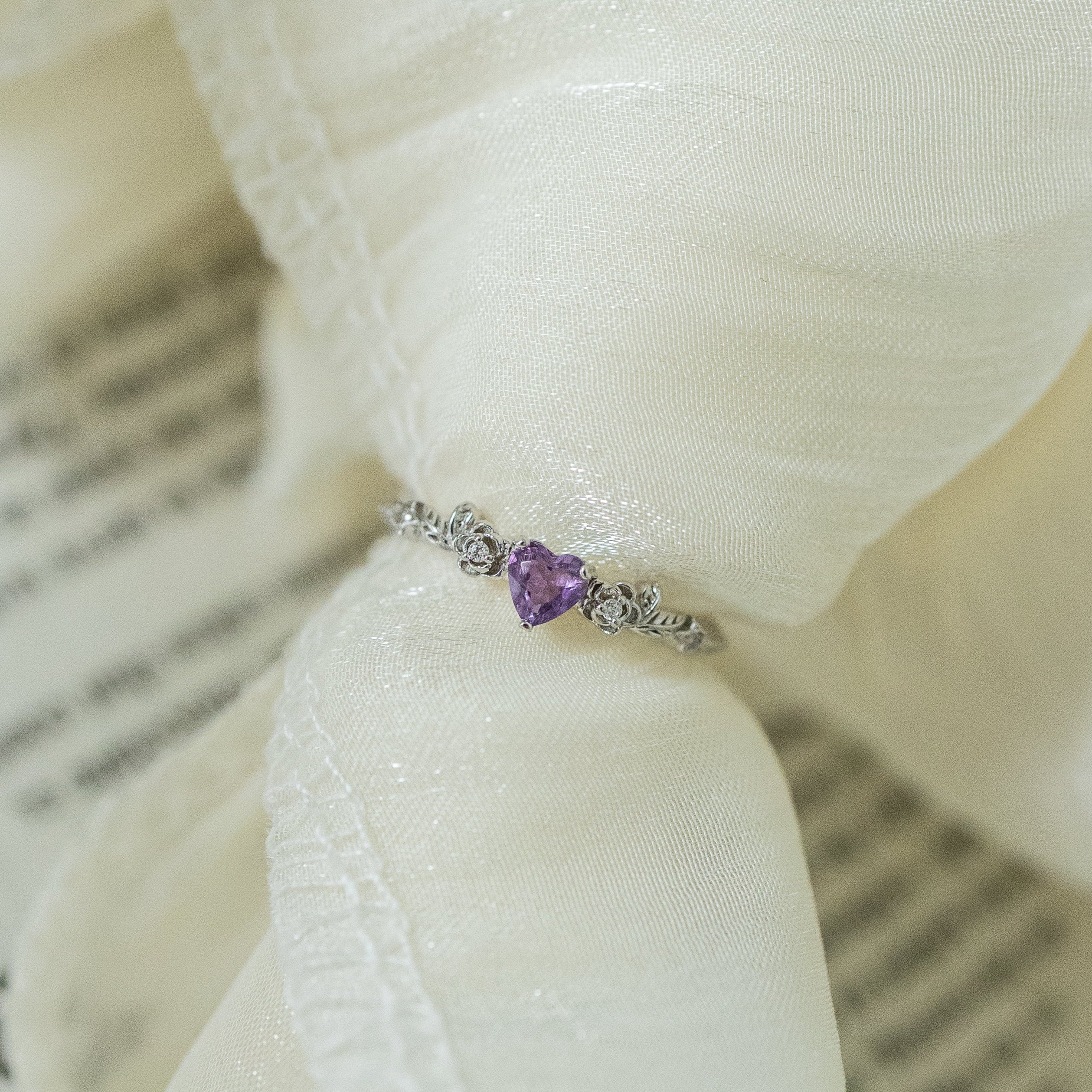 ROSE GARDEN ADJUSTABLE SILVER RING - AMETHYST