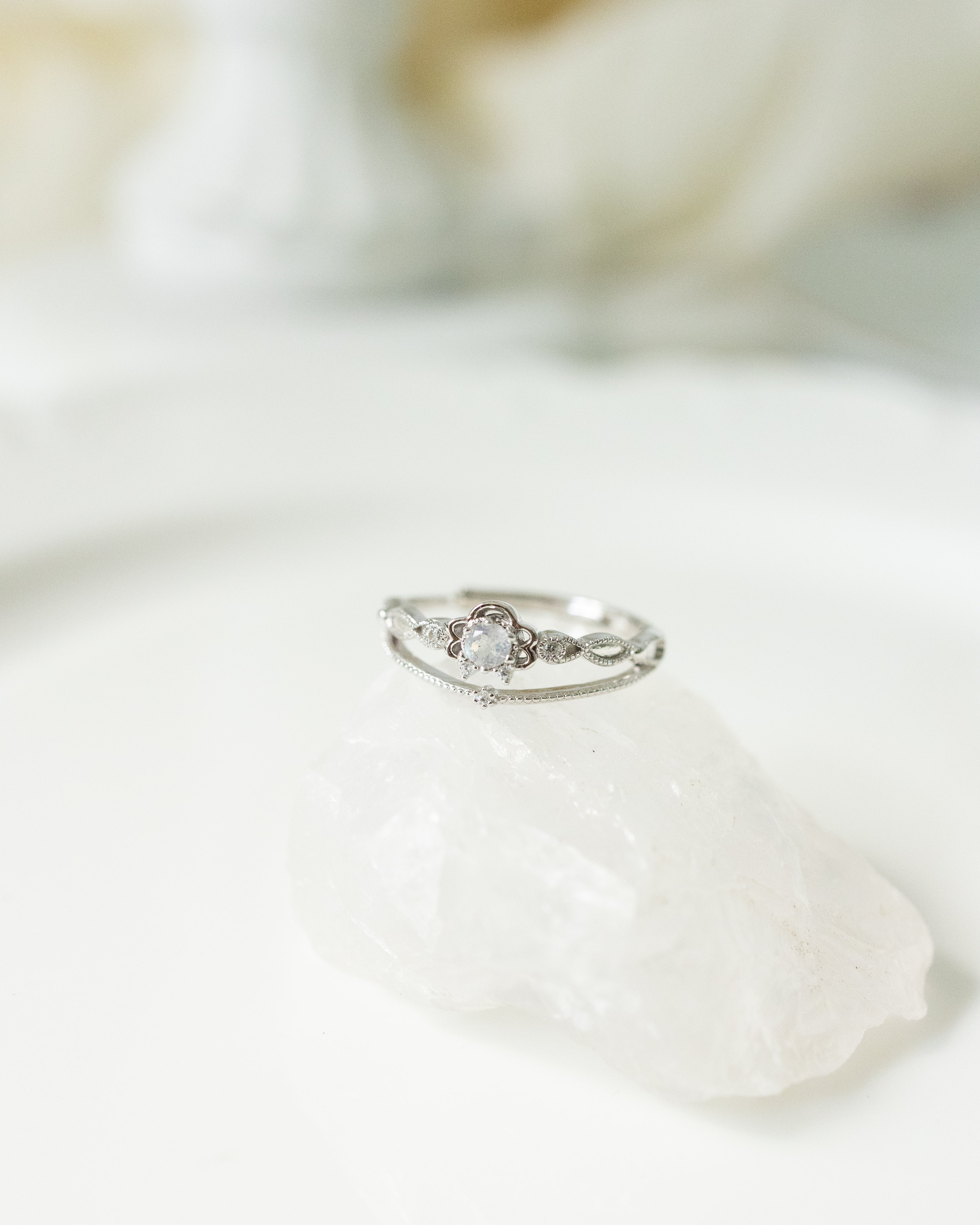 JULIET ADJUSTABLE SILVER RING - LABRADORITE