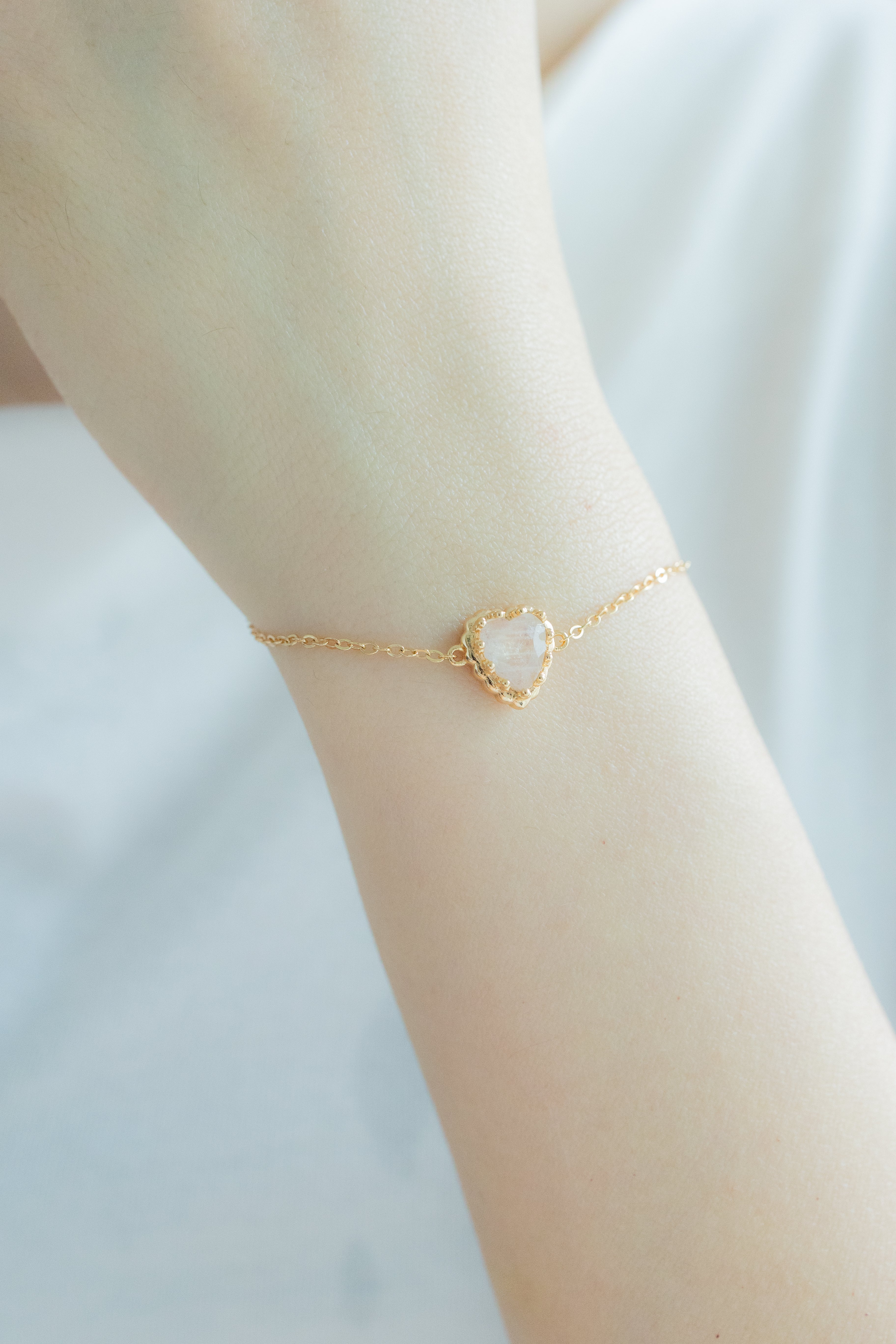 (FIRST DRAFT) TWIN SOULS HEART BRACELET - MOONSTONE