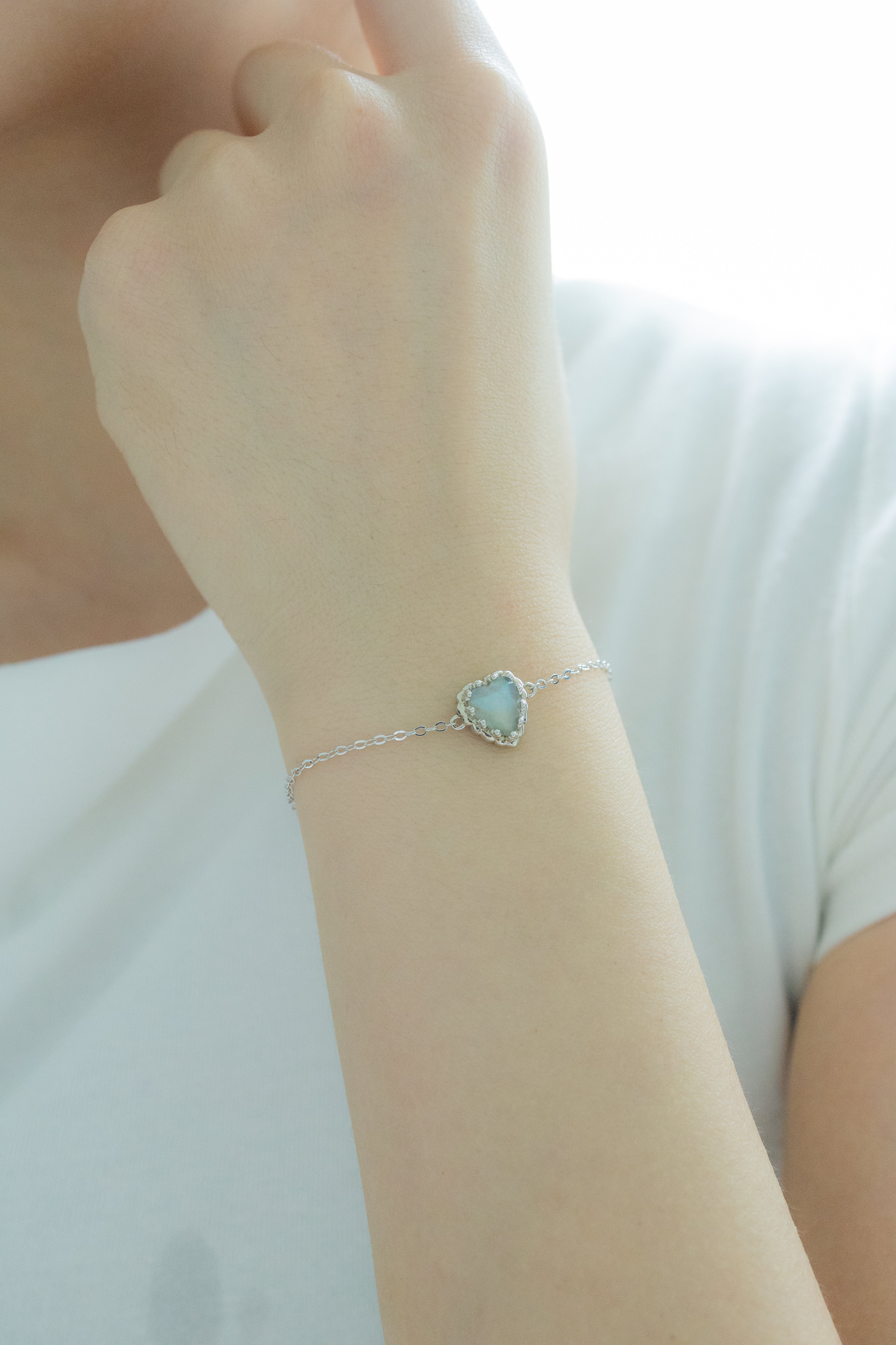 (FIRST DRAFT) TWIN SOULS HEART SILVER BRACELET - MOONSTONE