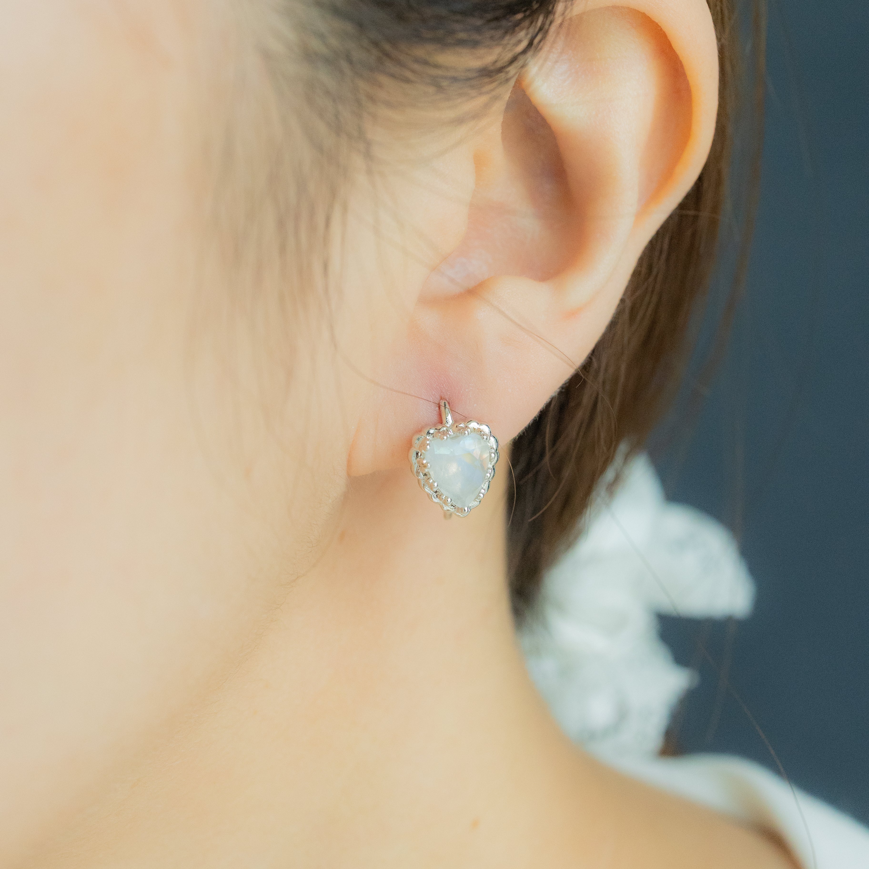 (FIRST DRAFT) TWIN SOULS HEART SILVER EARRINGS - MOONSTONE