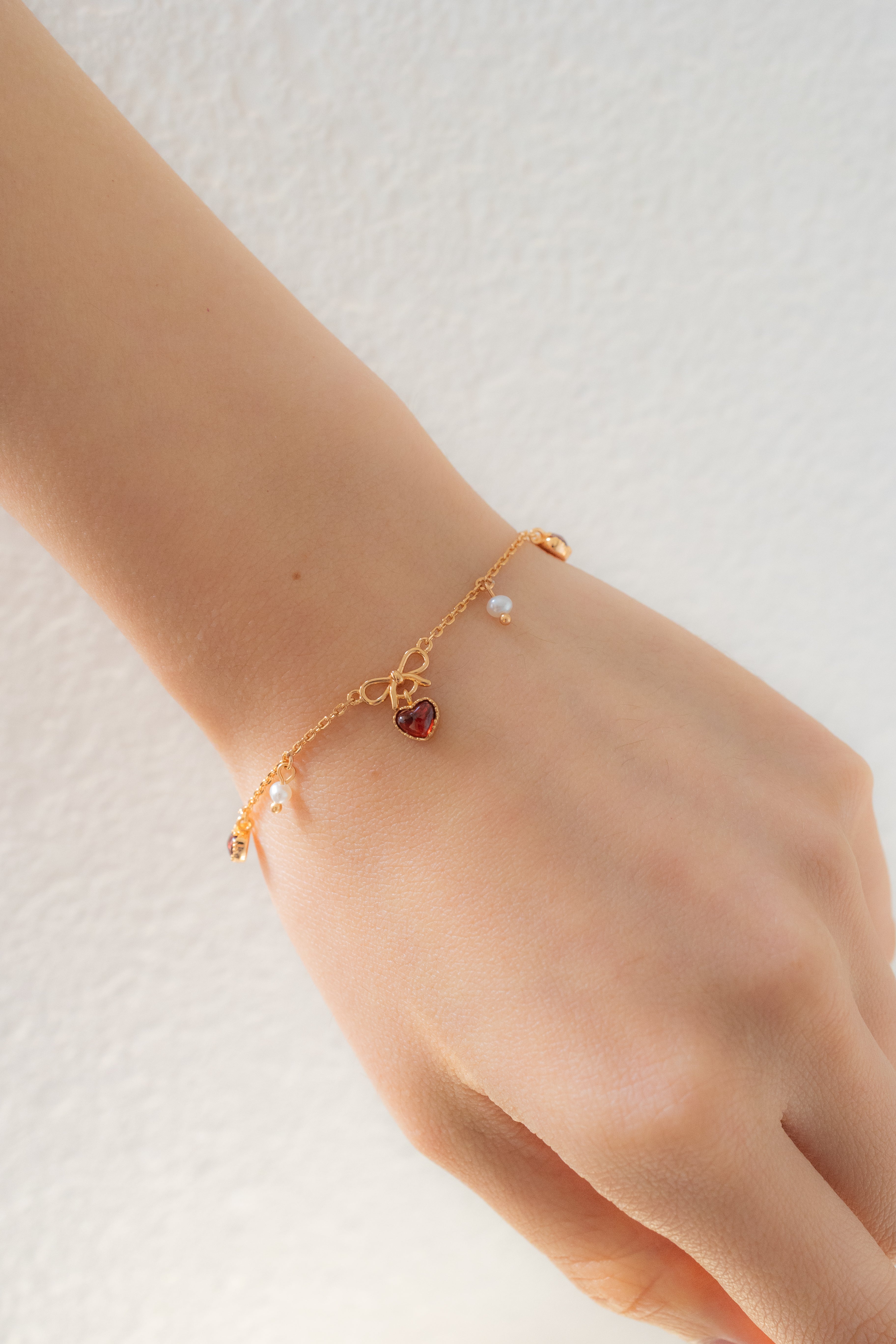 (PRE-ORDER) SWEETHEART RIBBON BRACELET