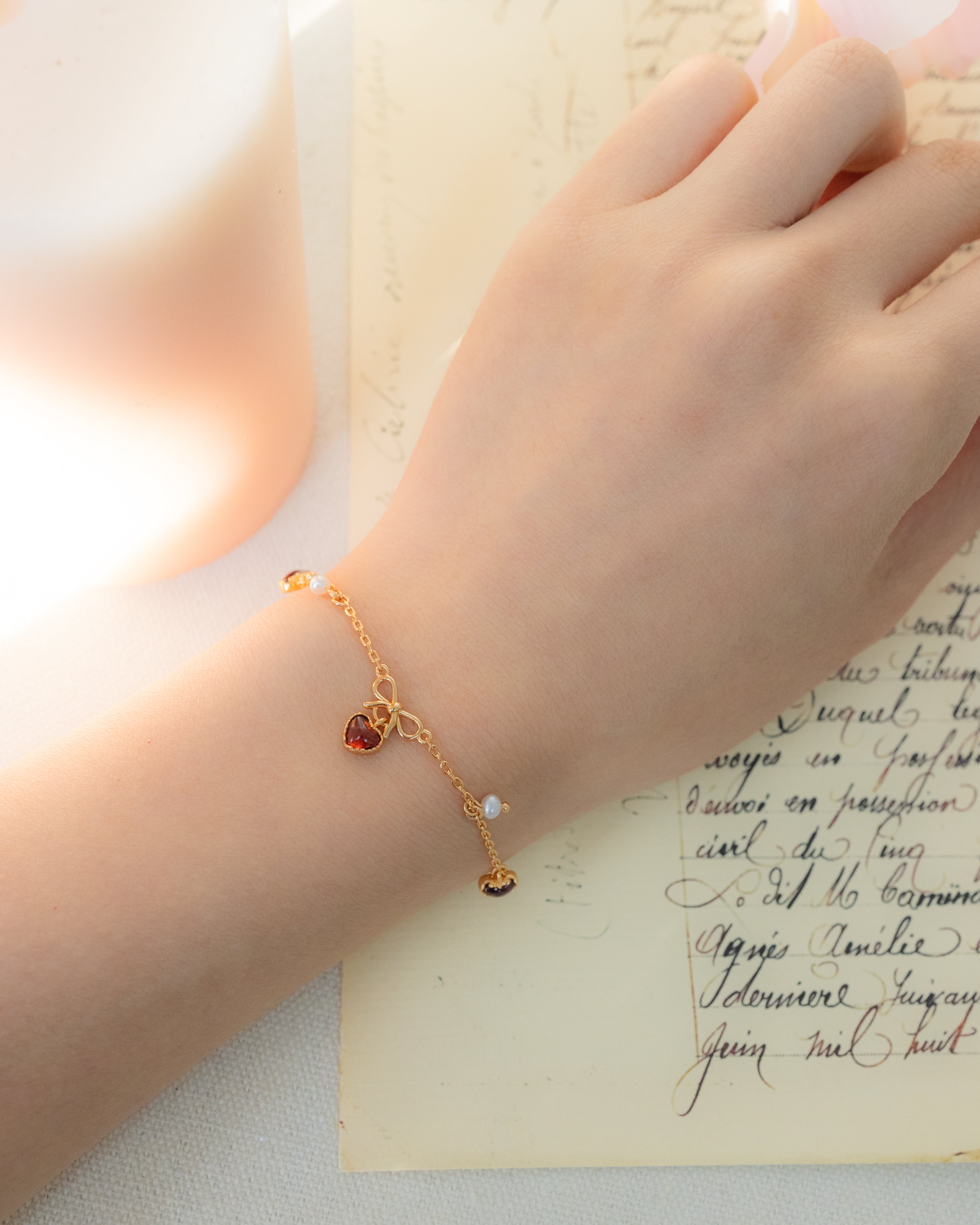 (PRE-ORDER) SWEETHEART RIBBON BRACELET