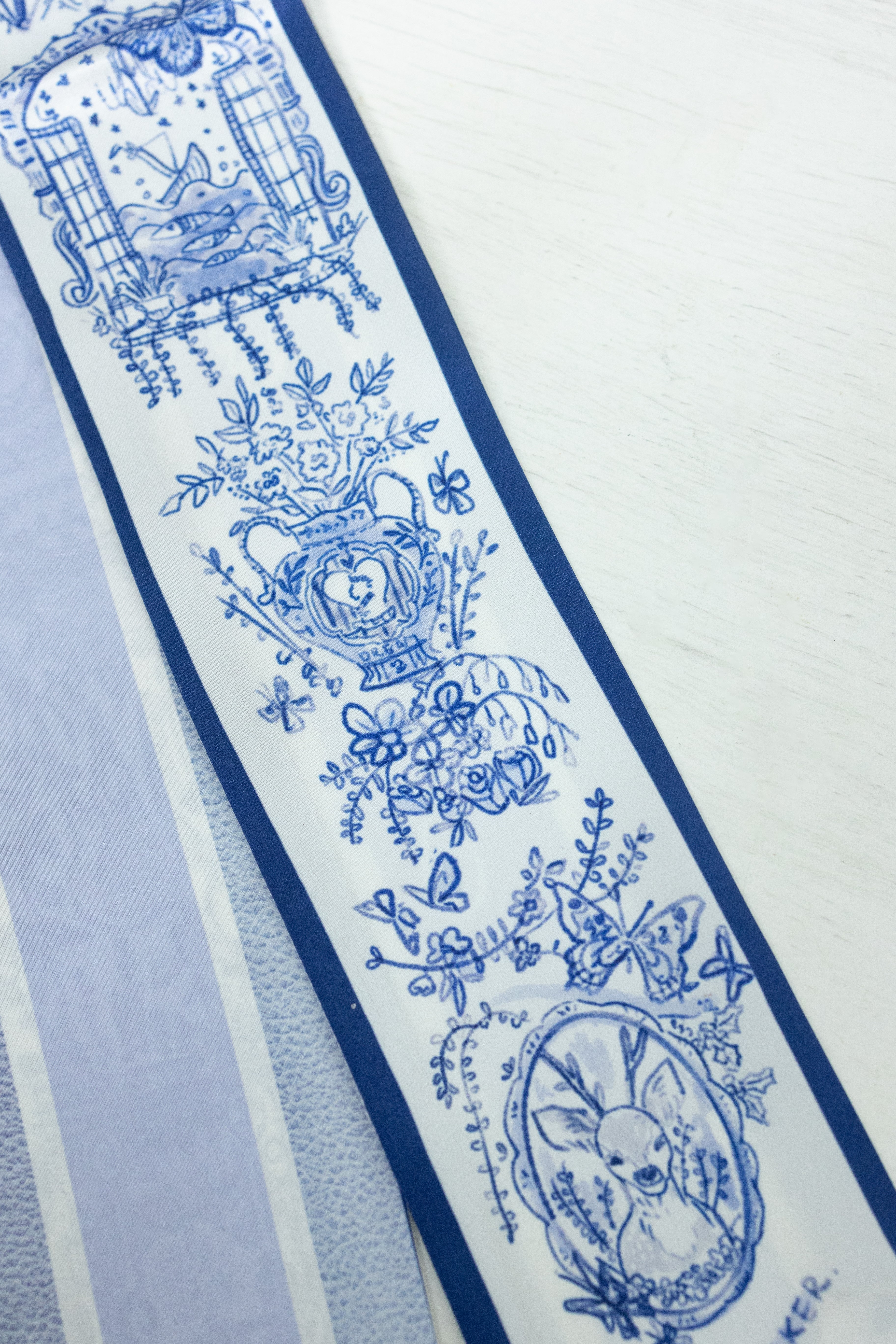 JANUARY GIFT ❤️ DEER OF THE AZURE WILDS SCARF