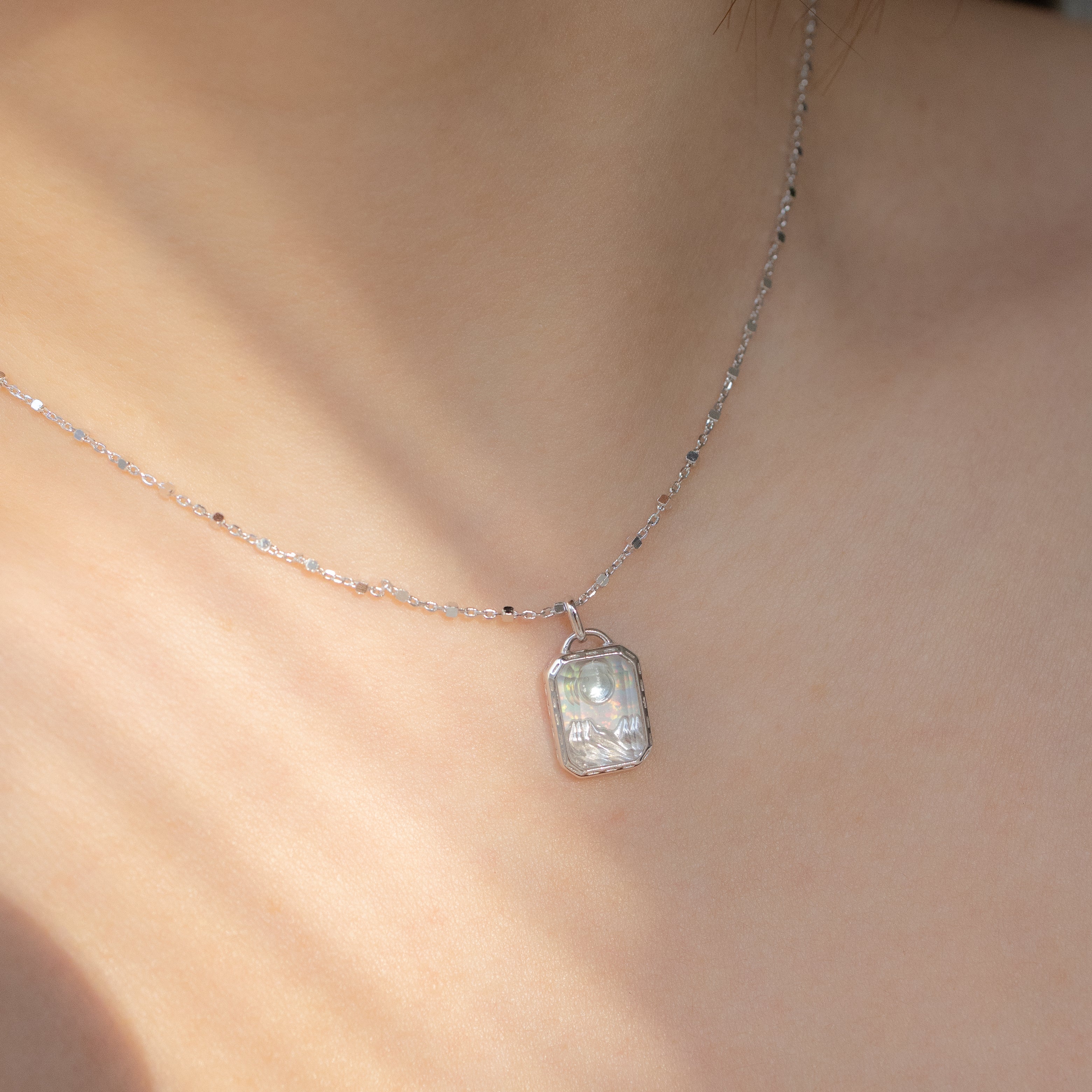 SKY FRAME SILVER NECKLACE