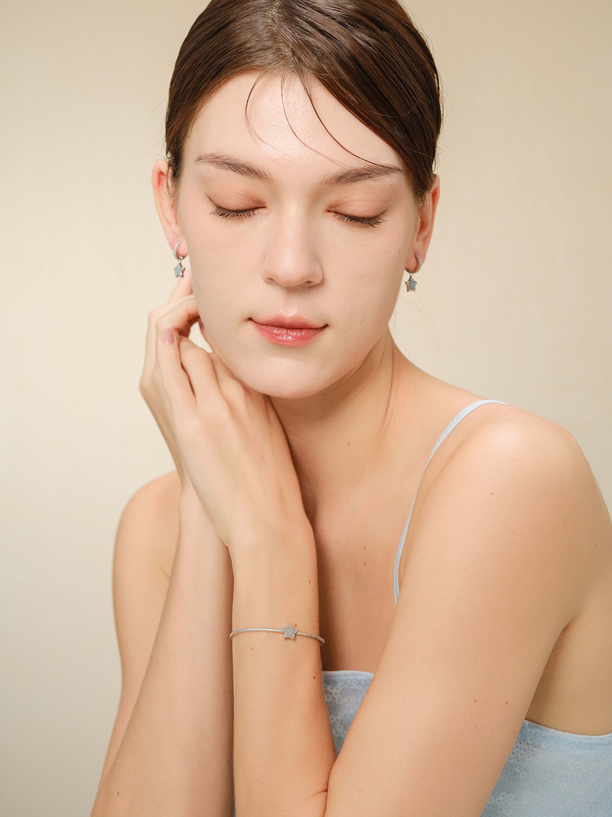 STAR LIGHT SILVER EARRINGS- AQUAMARINE
