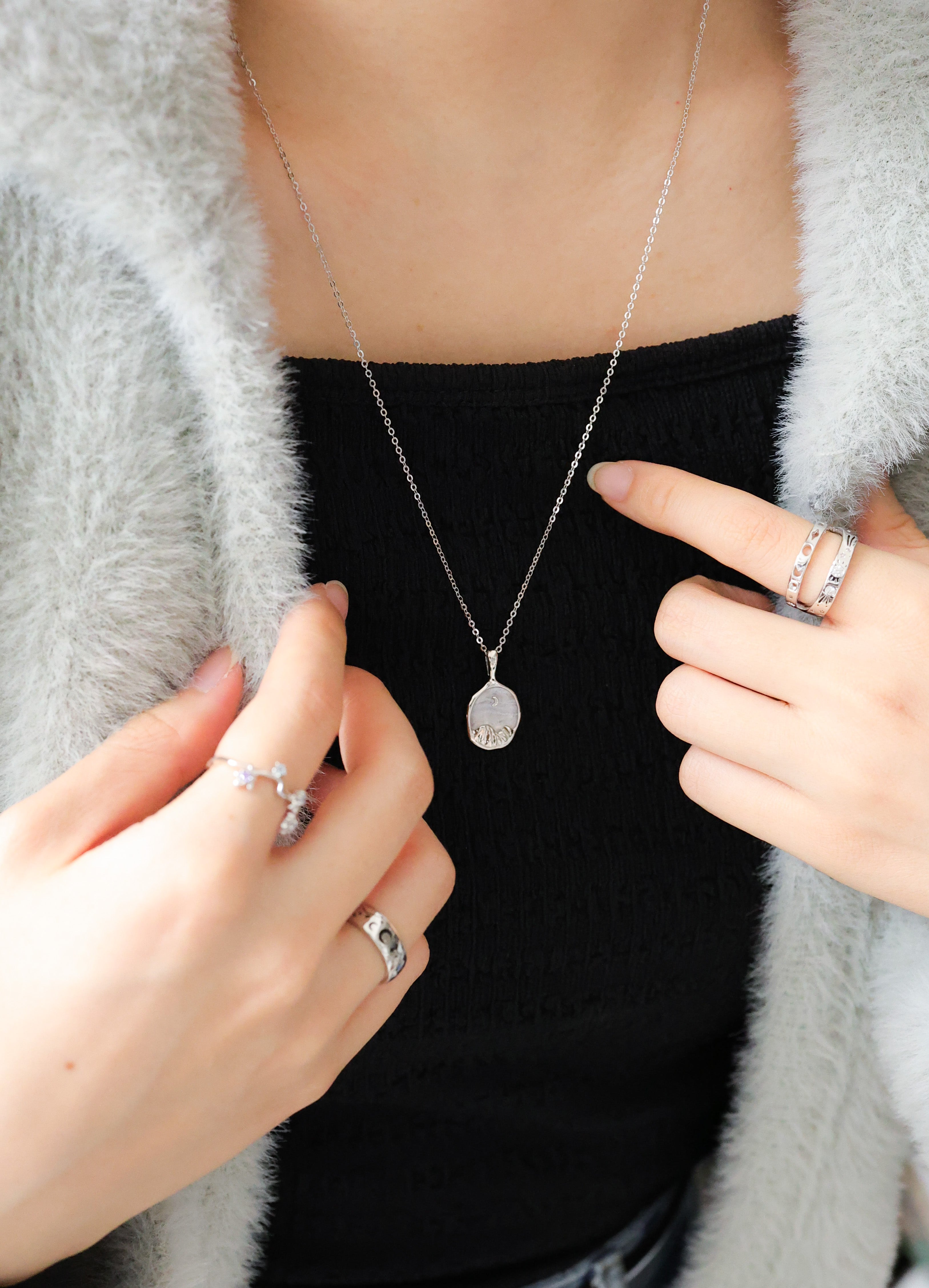 ALPINE DREAMS SILVER NECKLACES - BLUE LACE AGATE