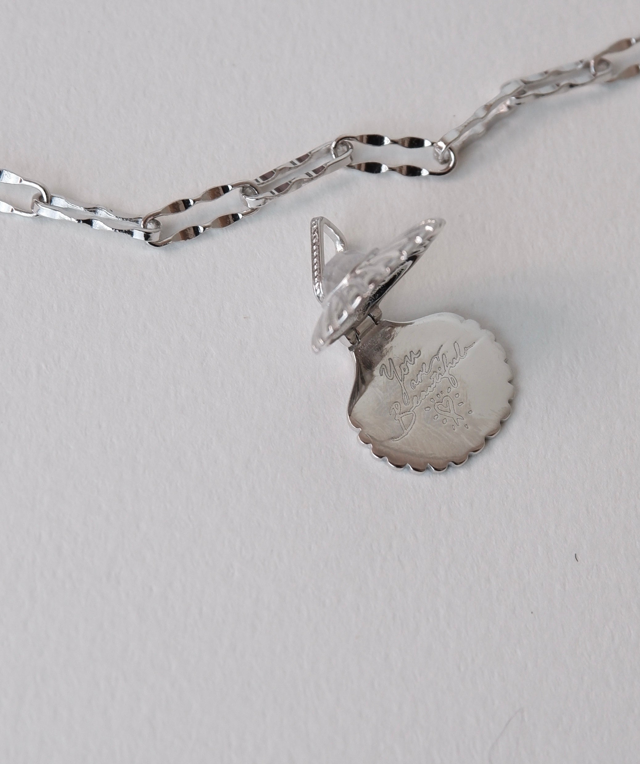 The shell moonstone silver chain necklaces (Two way wearing)