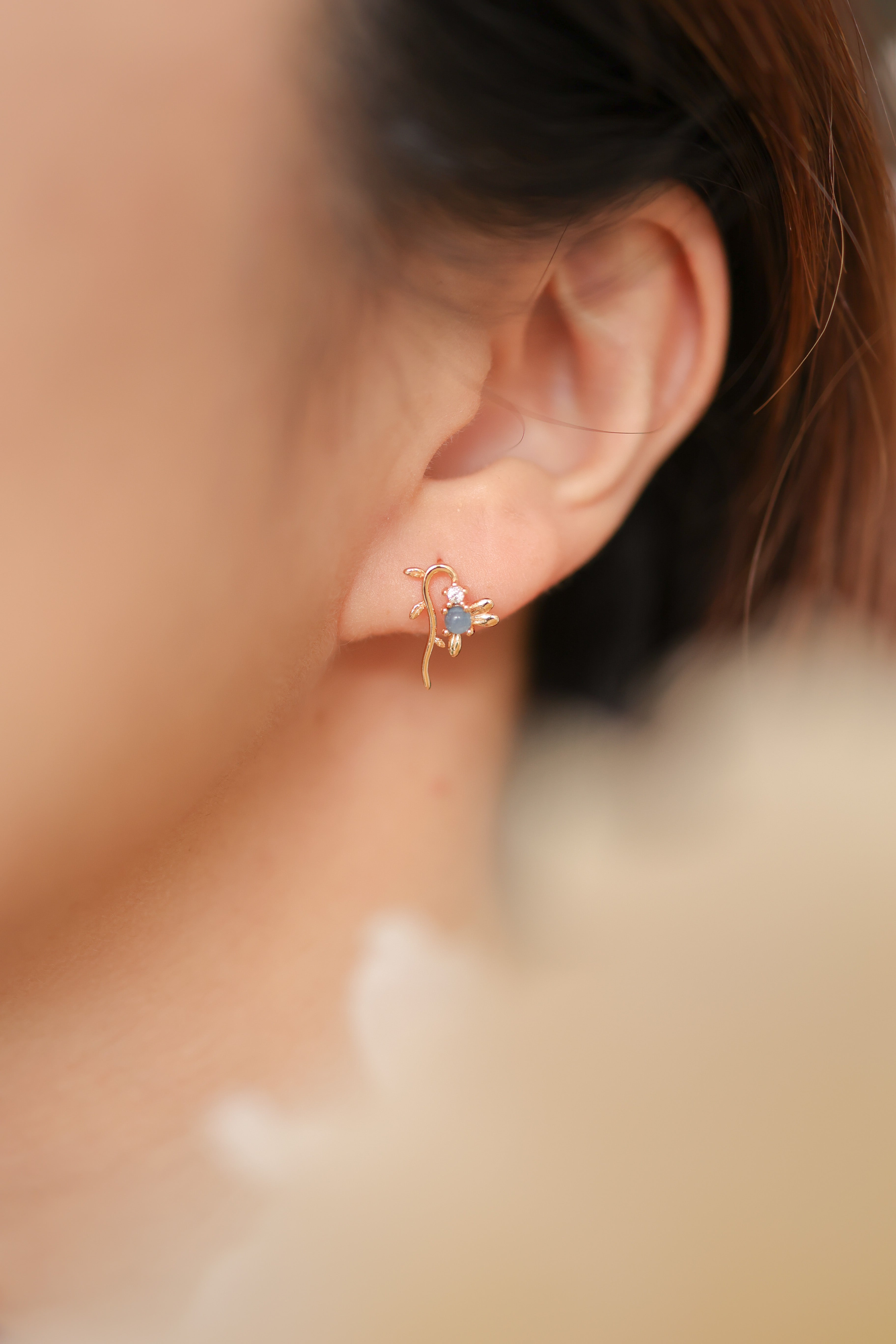 LOVE ME OR NOT EAR STUD - KYANITE - TOPAZ