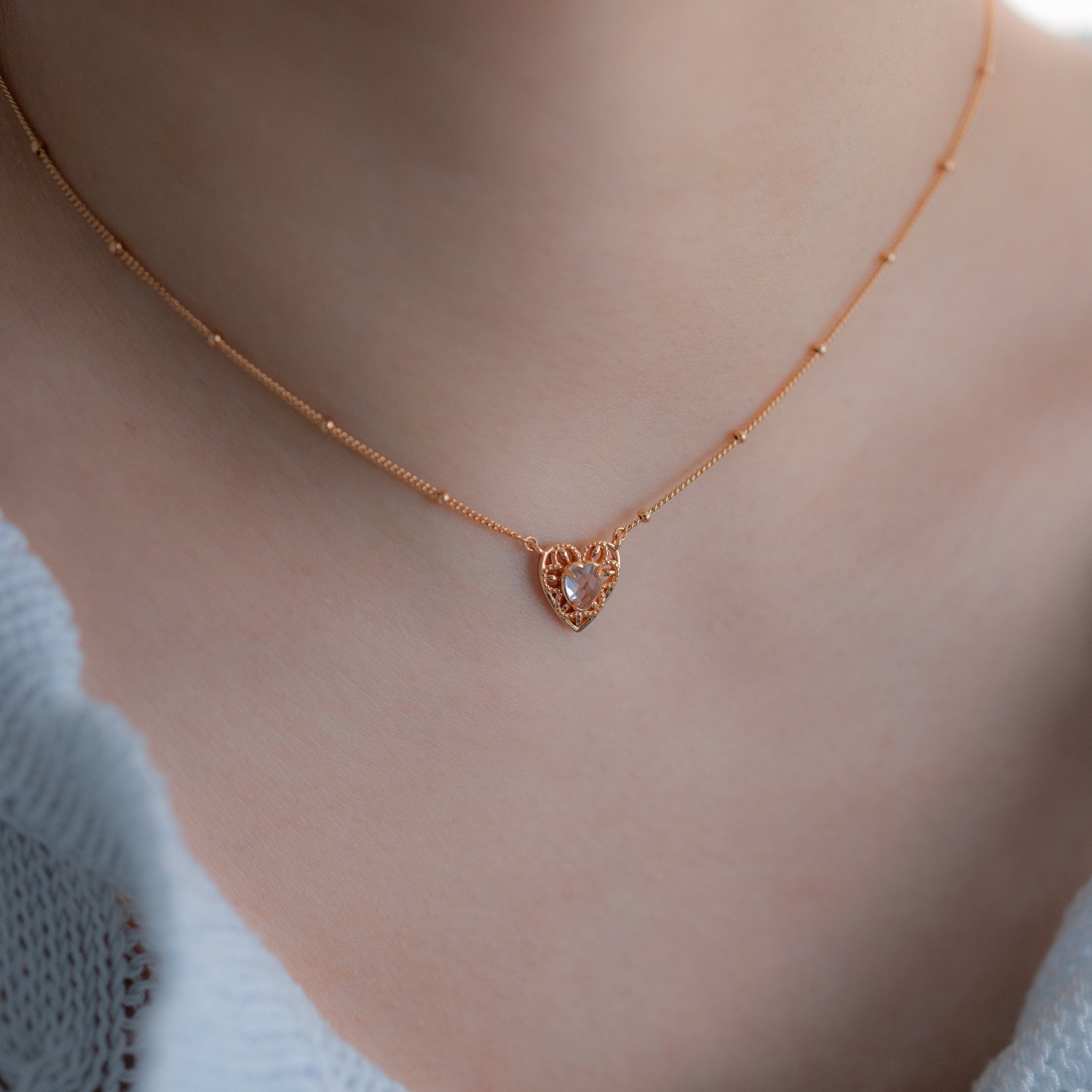 THE AQUA LACE HEART NECKLACE