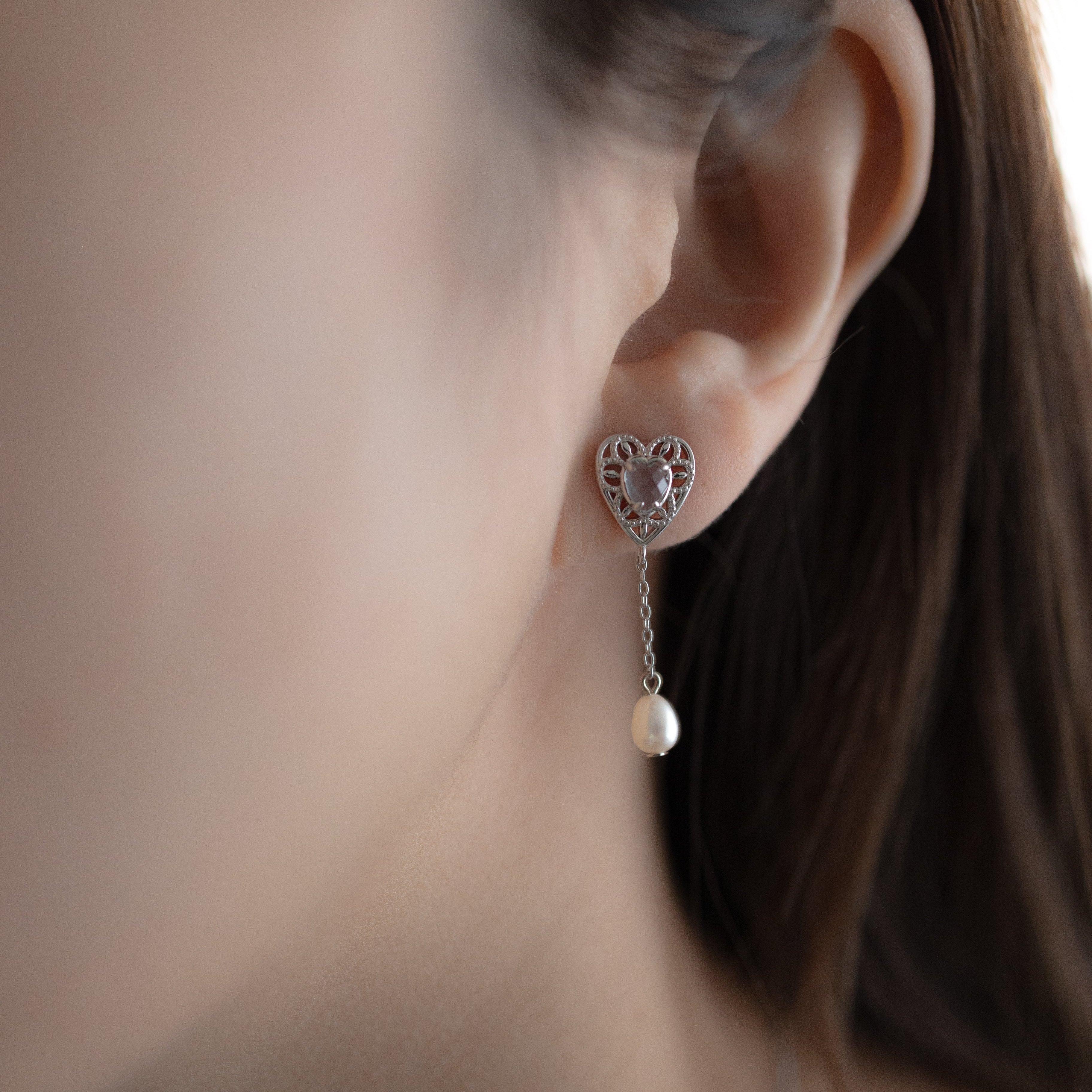 THE AQUA LACE HEART LONG SILVER EARRINGS