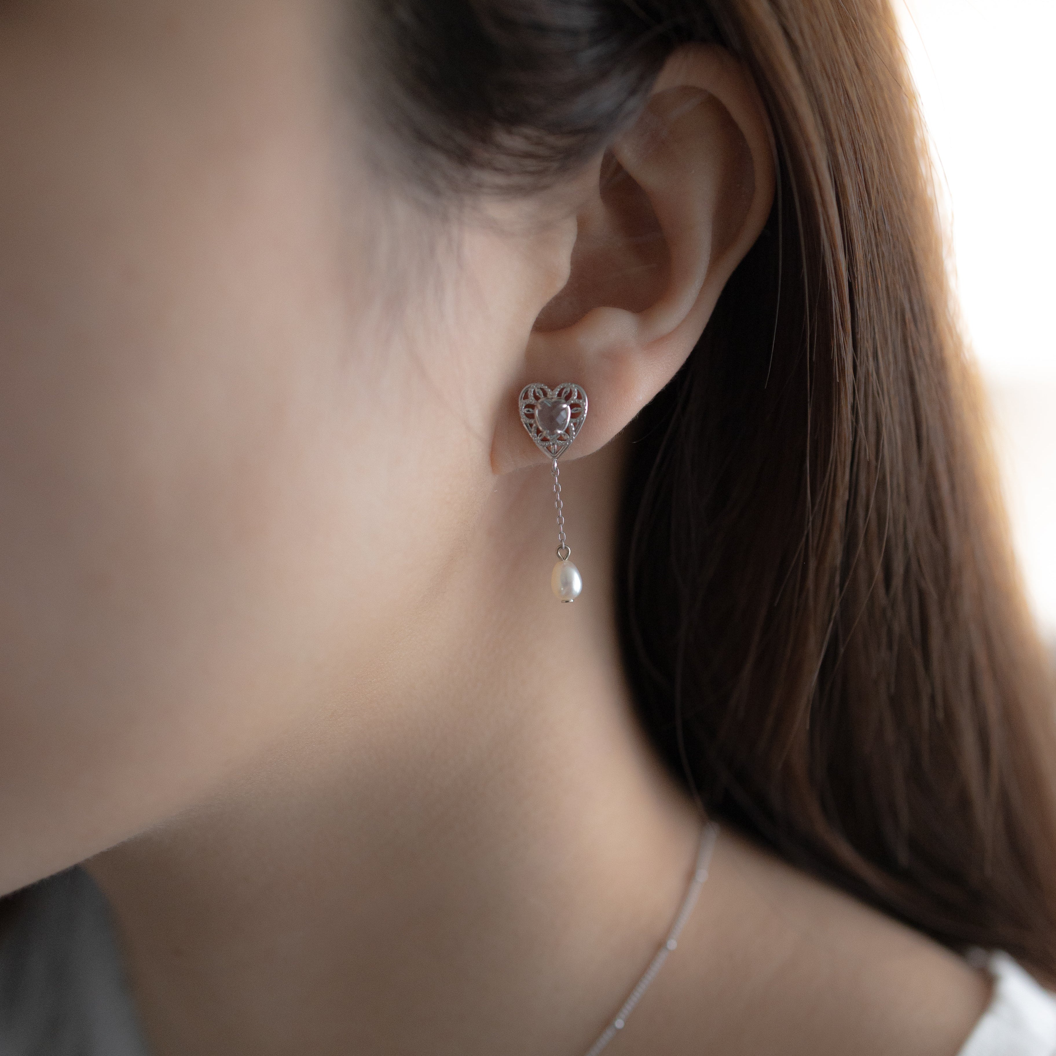 THE AQUA LACE HEART LONG SILVER EARRINGS
