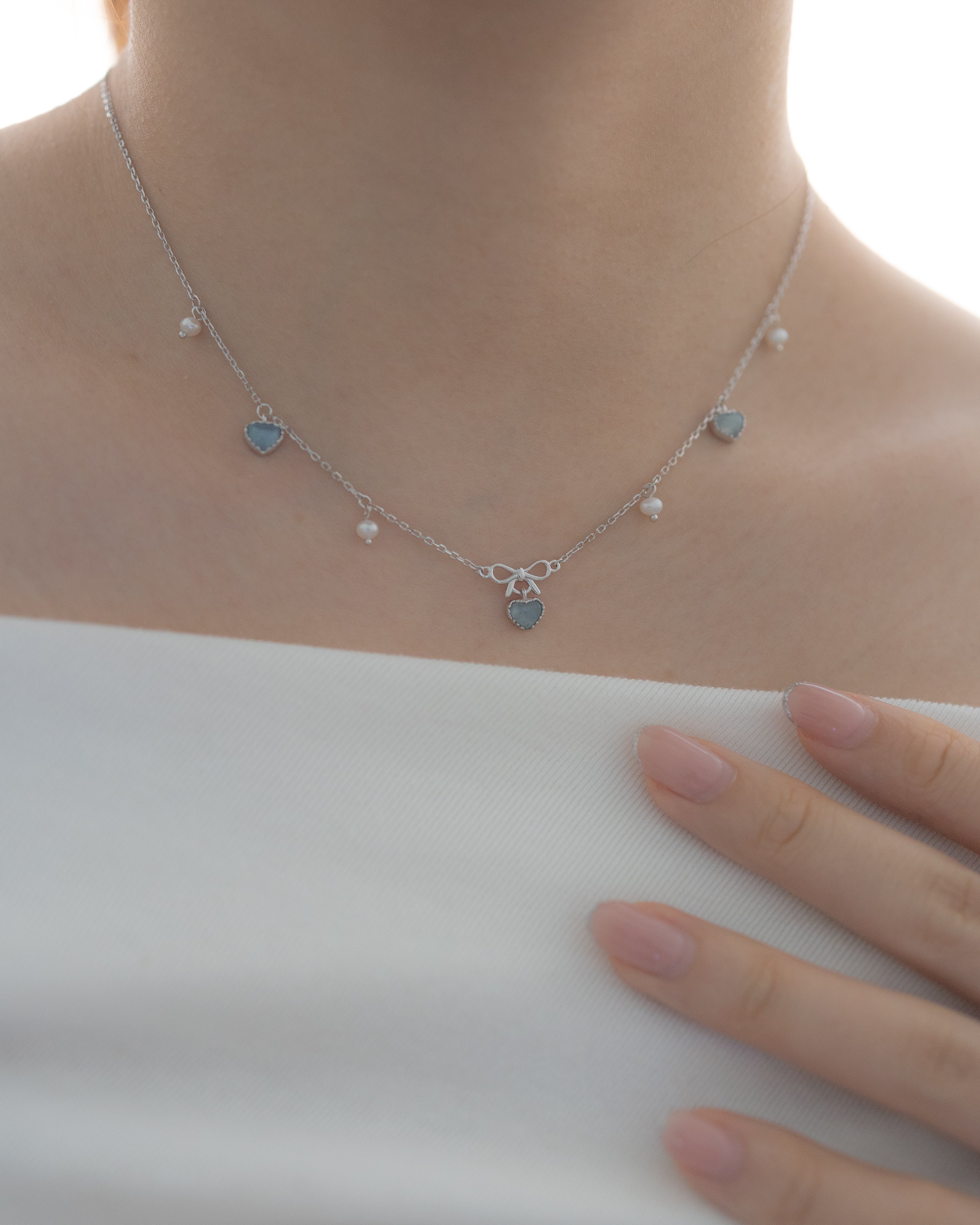 SWEETHEART RIBBON SILVER NECKLACE - AQUAMARINE
