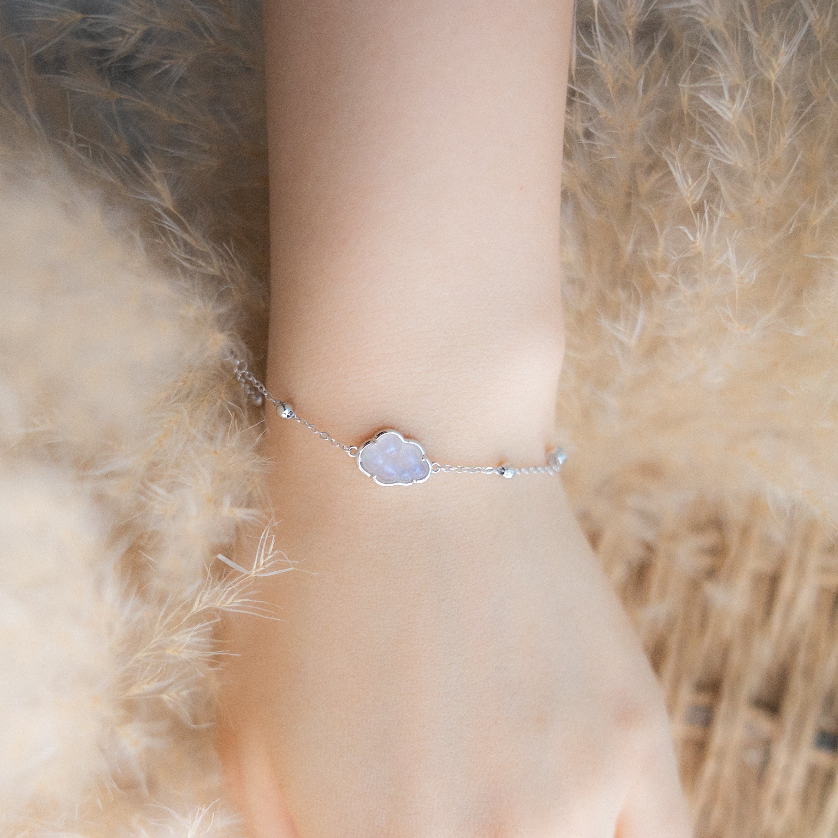 BUBBLE CLOUD SILVER BRACELET - MOONSTONE
