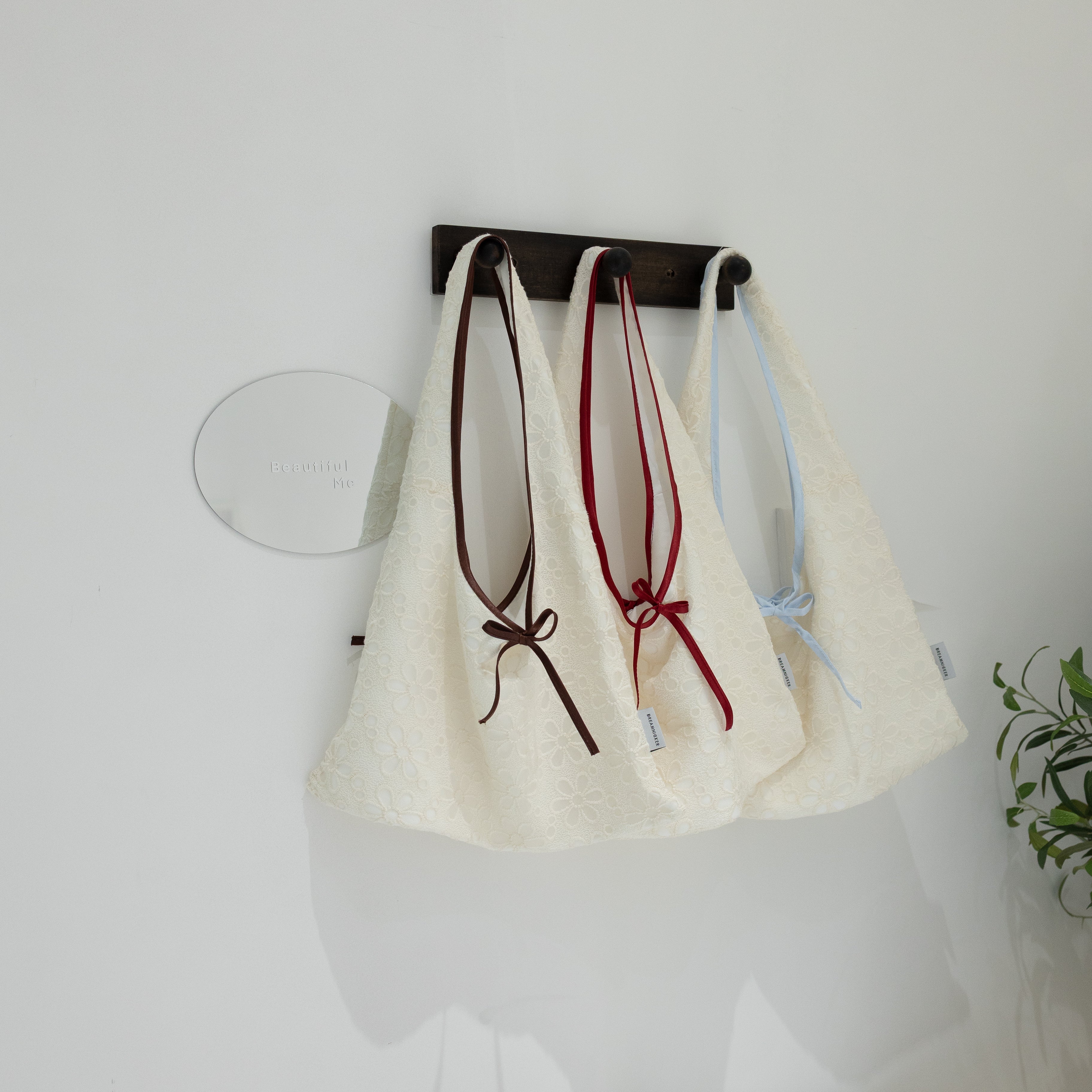 HANDMADE LACE SHOPPING BAG - BLACK