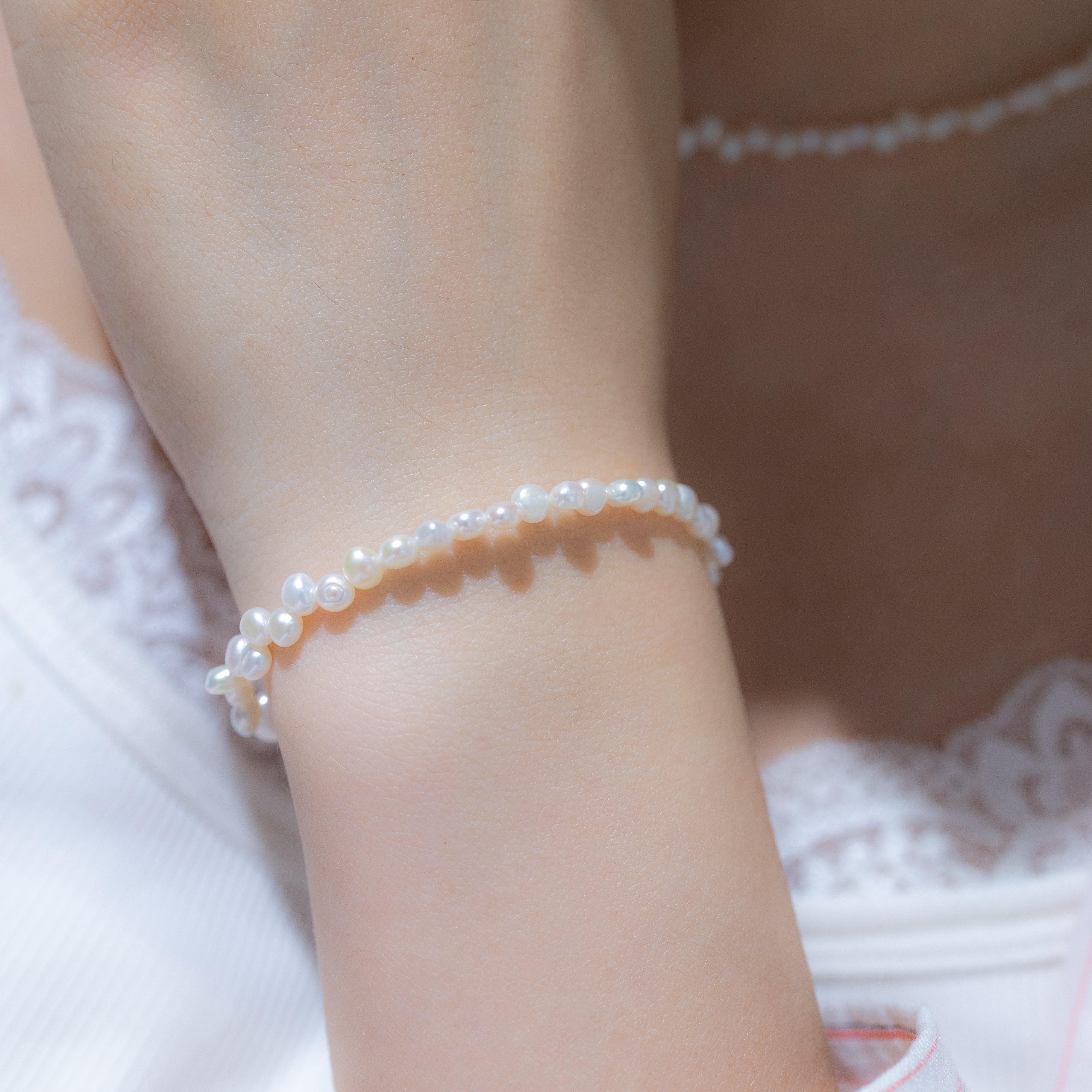RAIN DROPS SILVER BRACELET - PEARLS