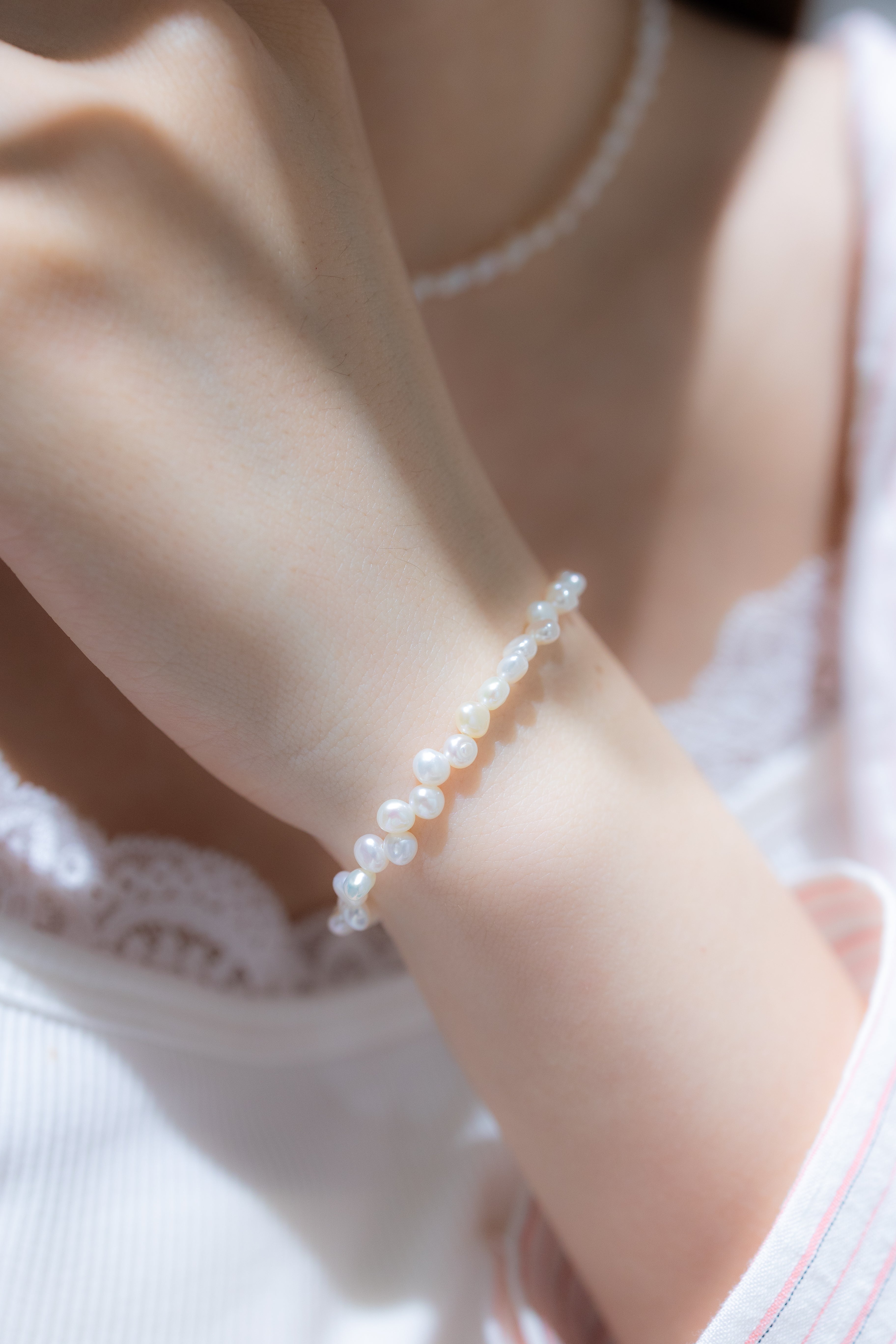 RAIN DROPS SILVER BRACELET - PEARLS