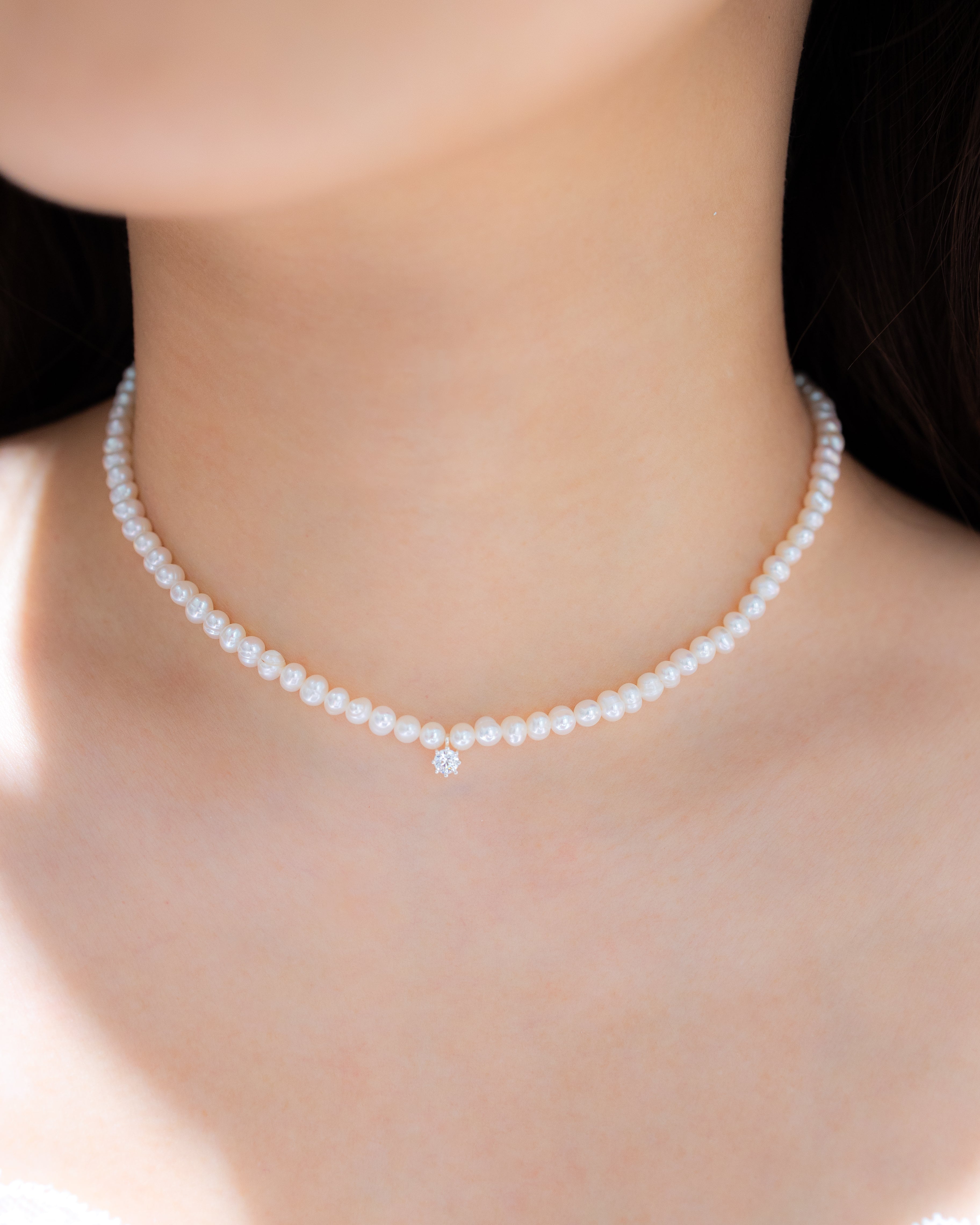 ELEGANT DROP SILVER NECKLACE - PEARLS