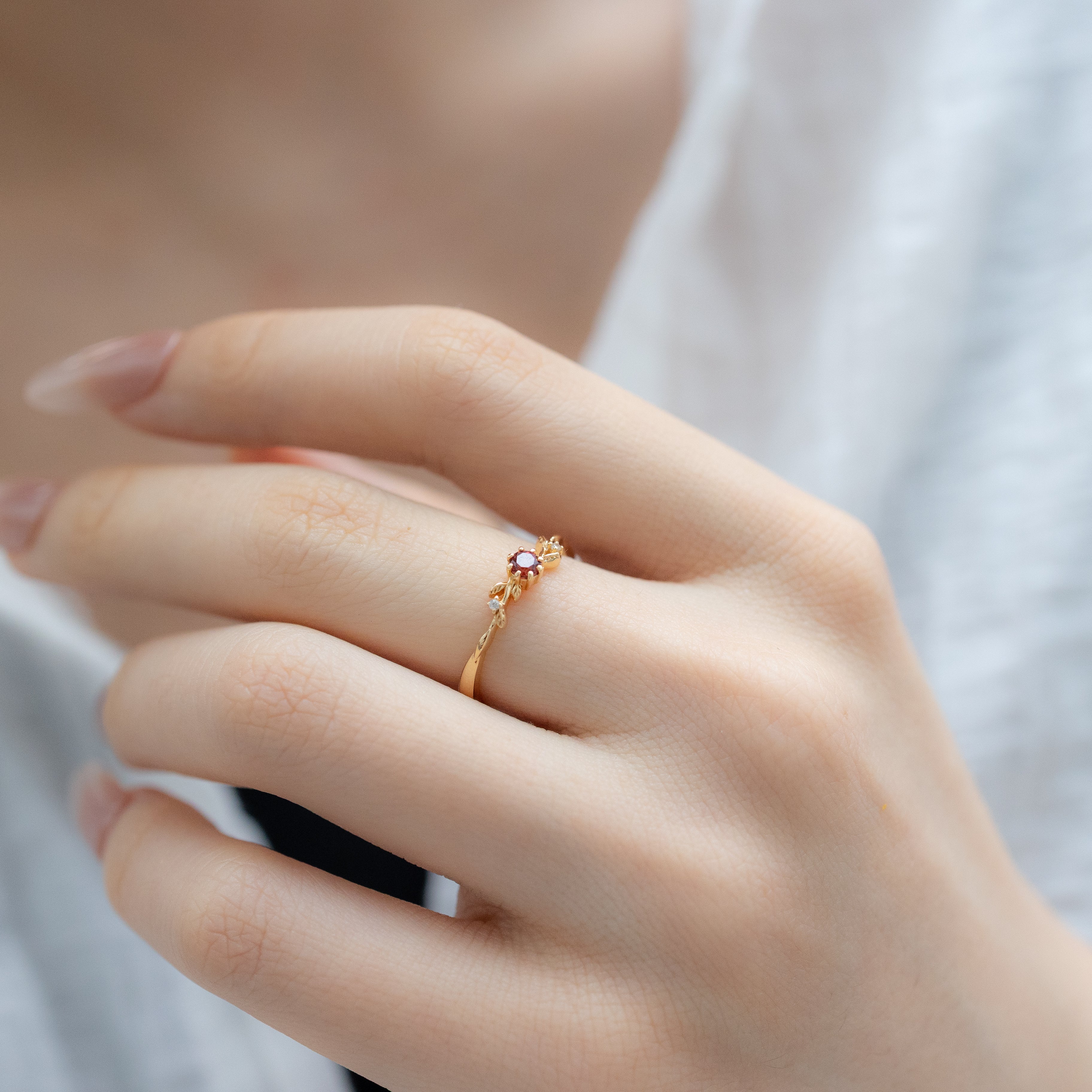 CHLOE DAINTY GARDEN RING - GARNET