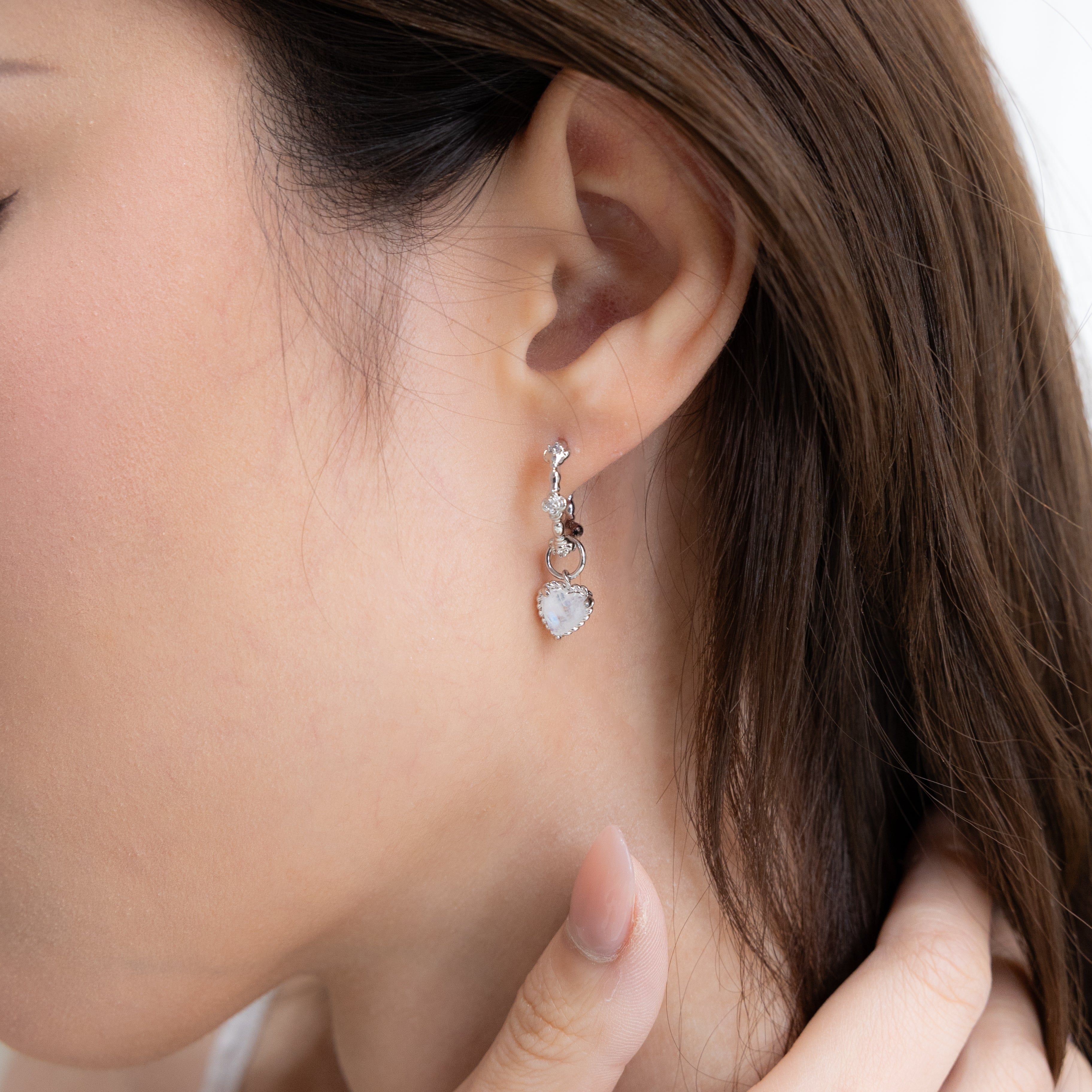 HEARTBEAT ROSE SILVER EAR HOOP - MOONSTONE