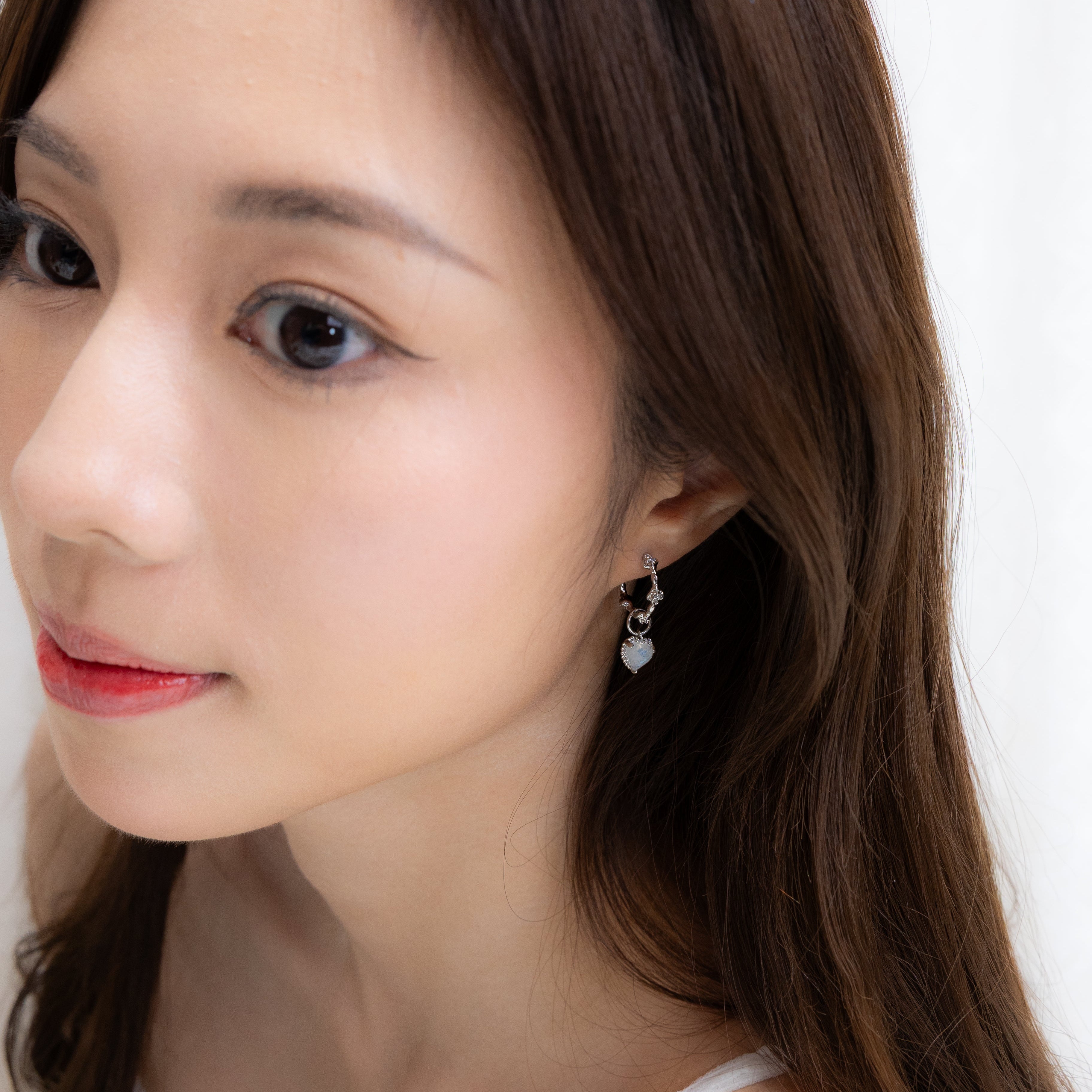 HEARTBEAT ROSE SILVER EAR HOOP - MOONSTONE